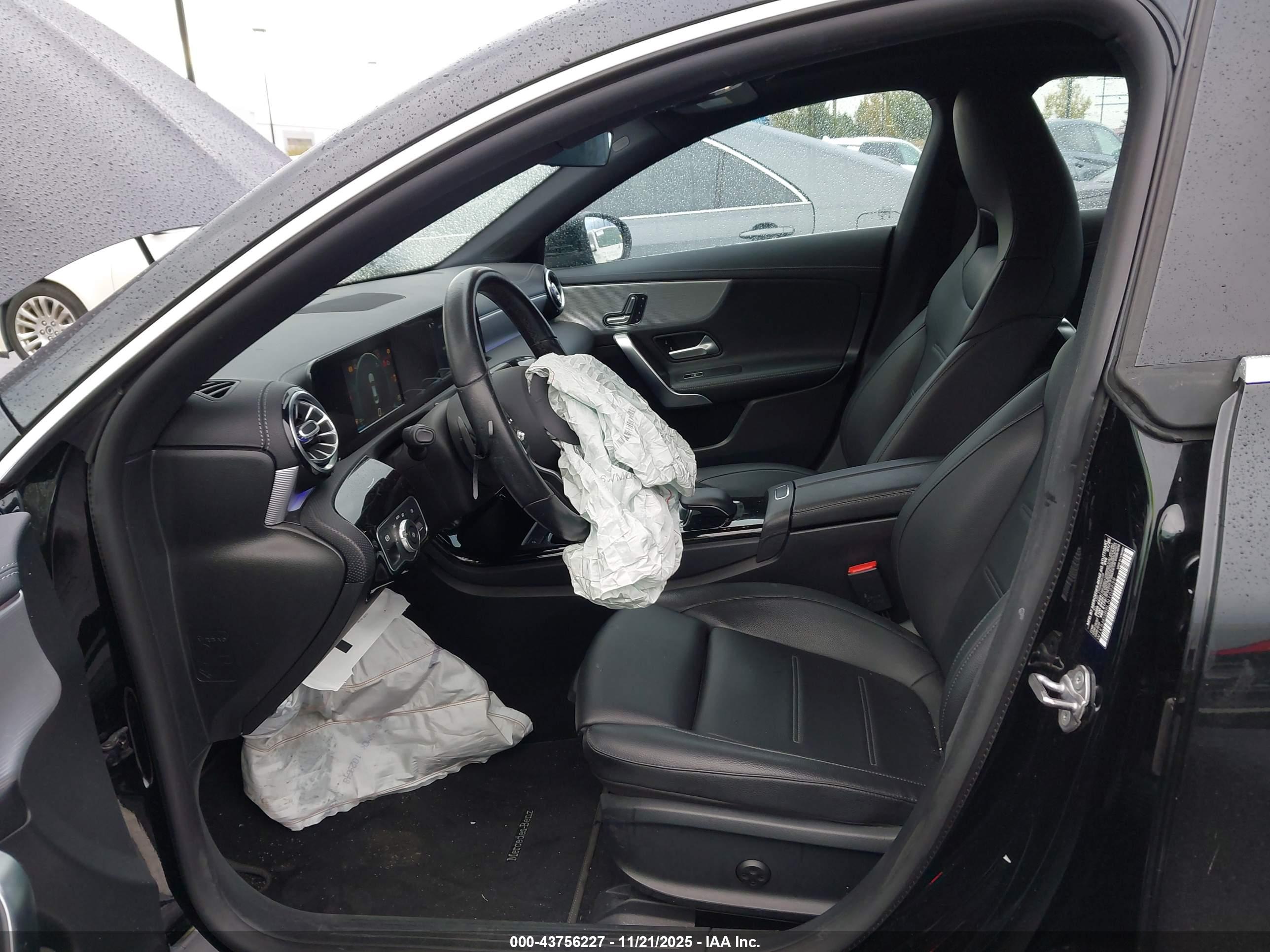 MERCEDES-BENZ CLA image 5
