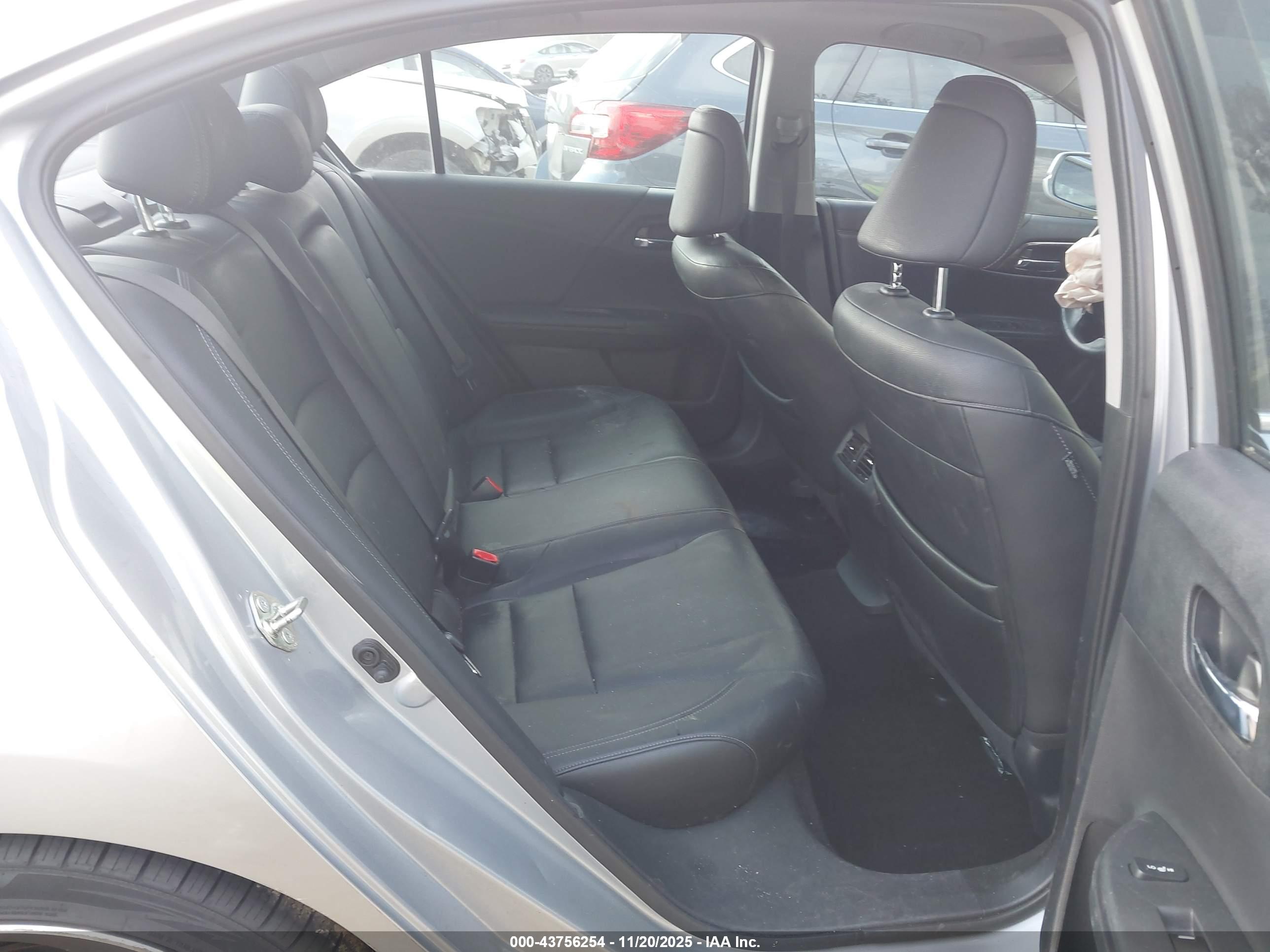 HONDA ACCORD image 8