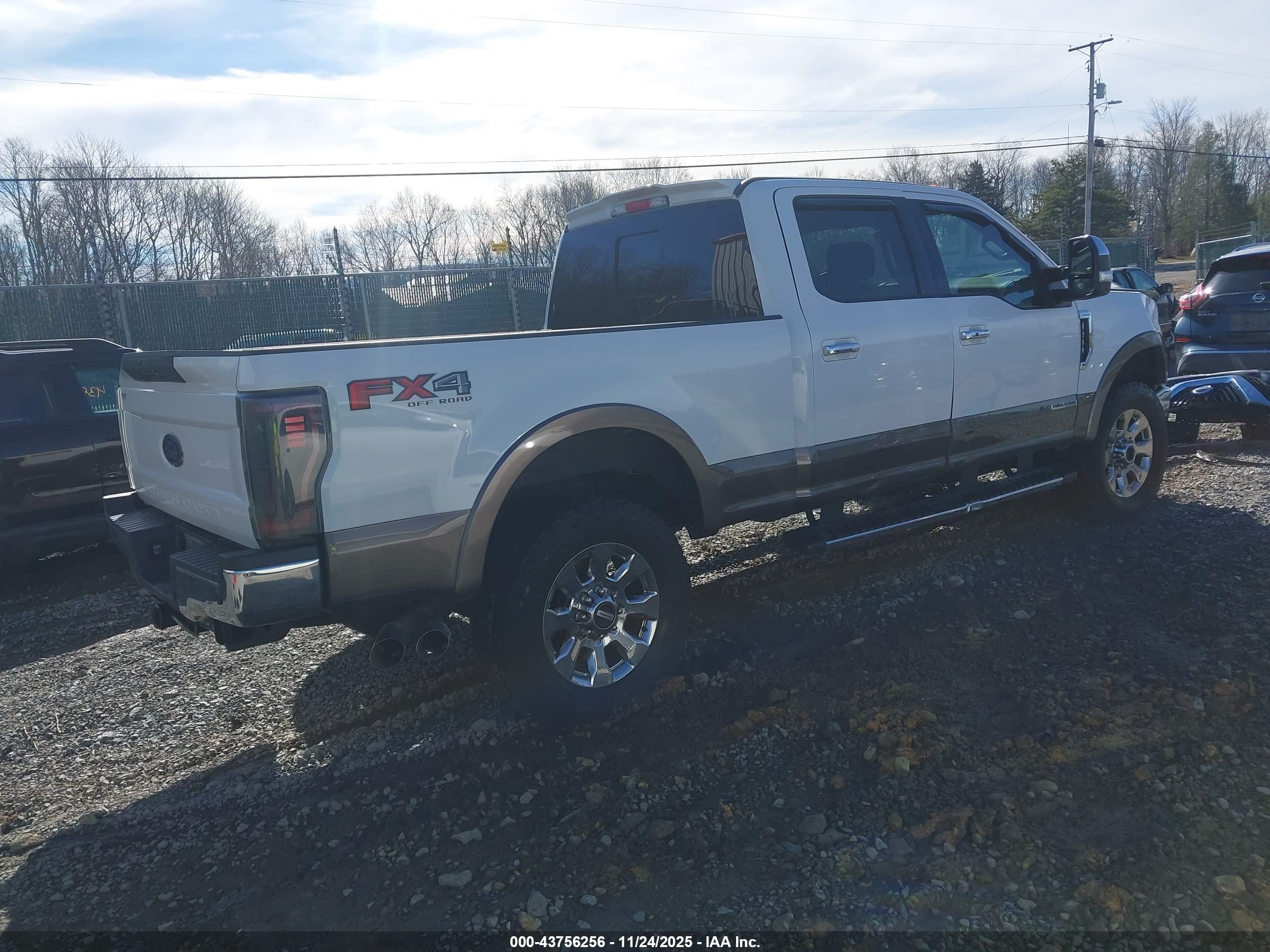 FORD F-250 image 4