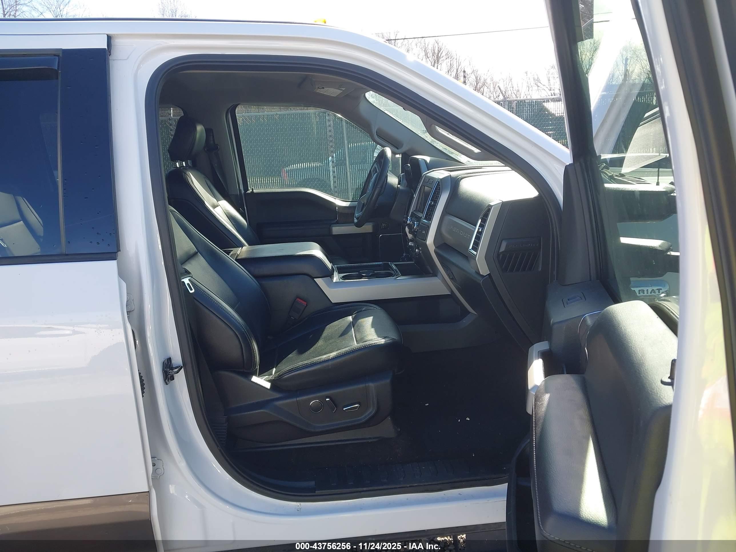 FORD F-250 image 5