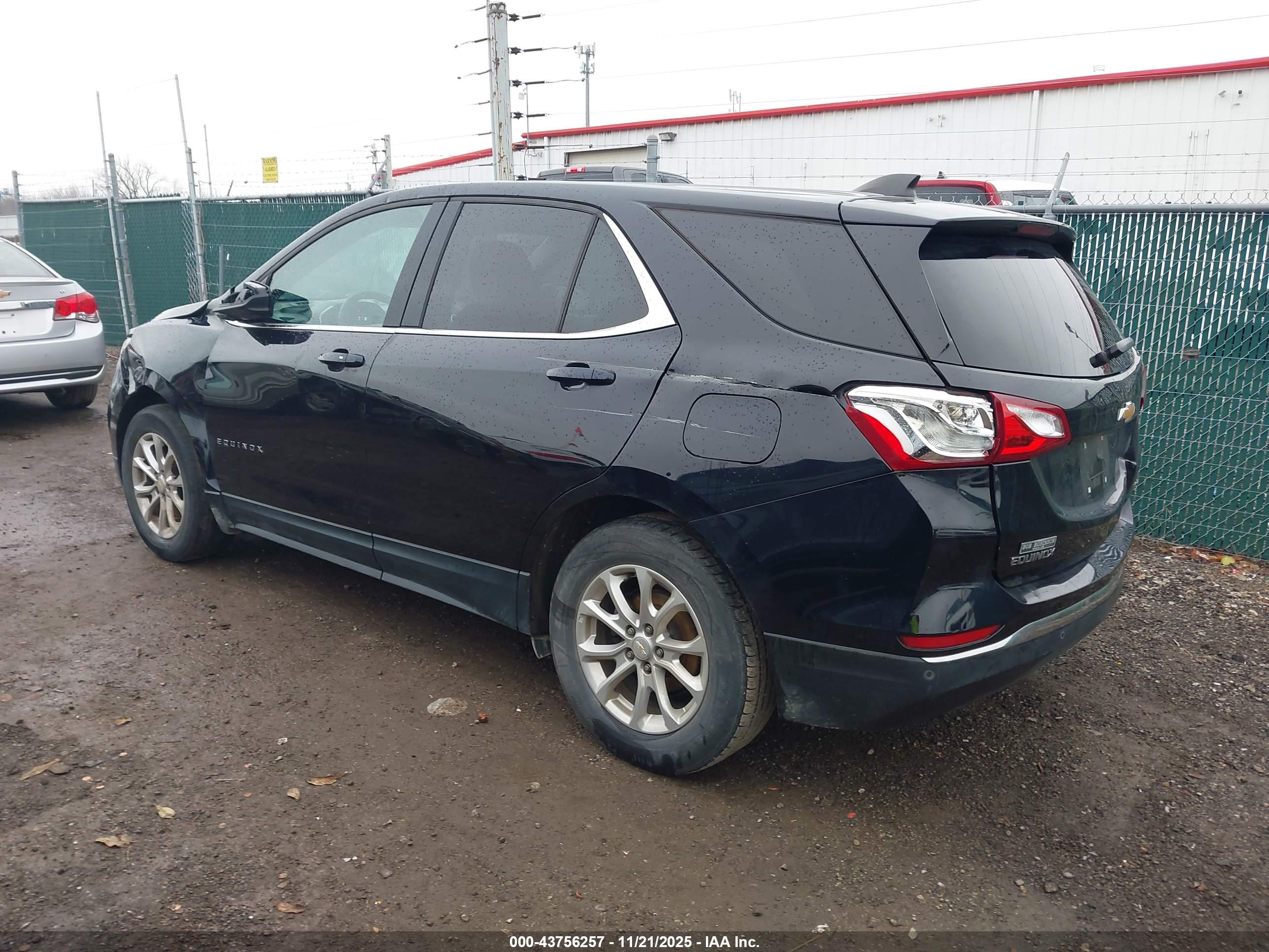 CHEVROLET EQUINOX image 3
