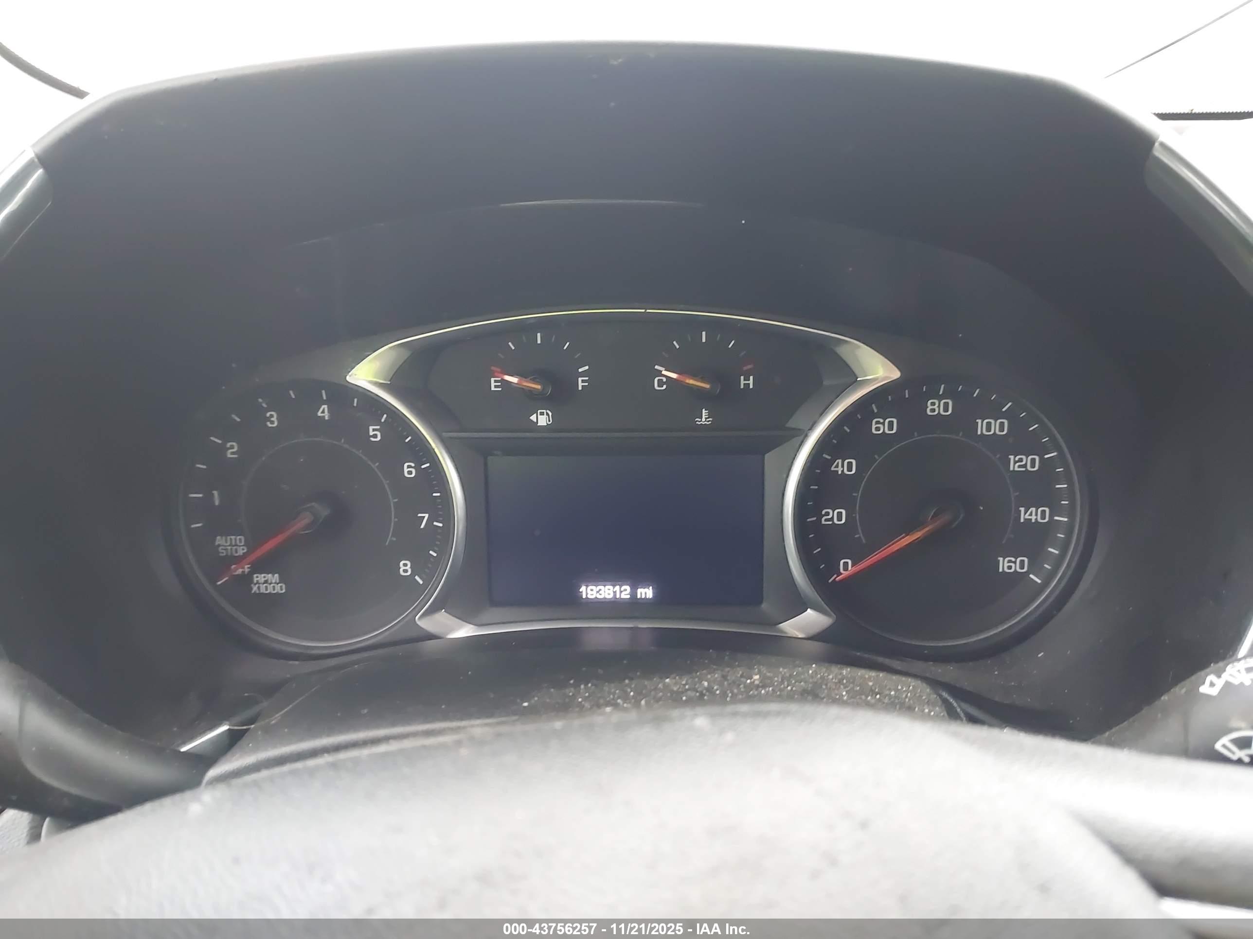 CHEVROLET EQUINOX image 7
