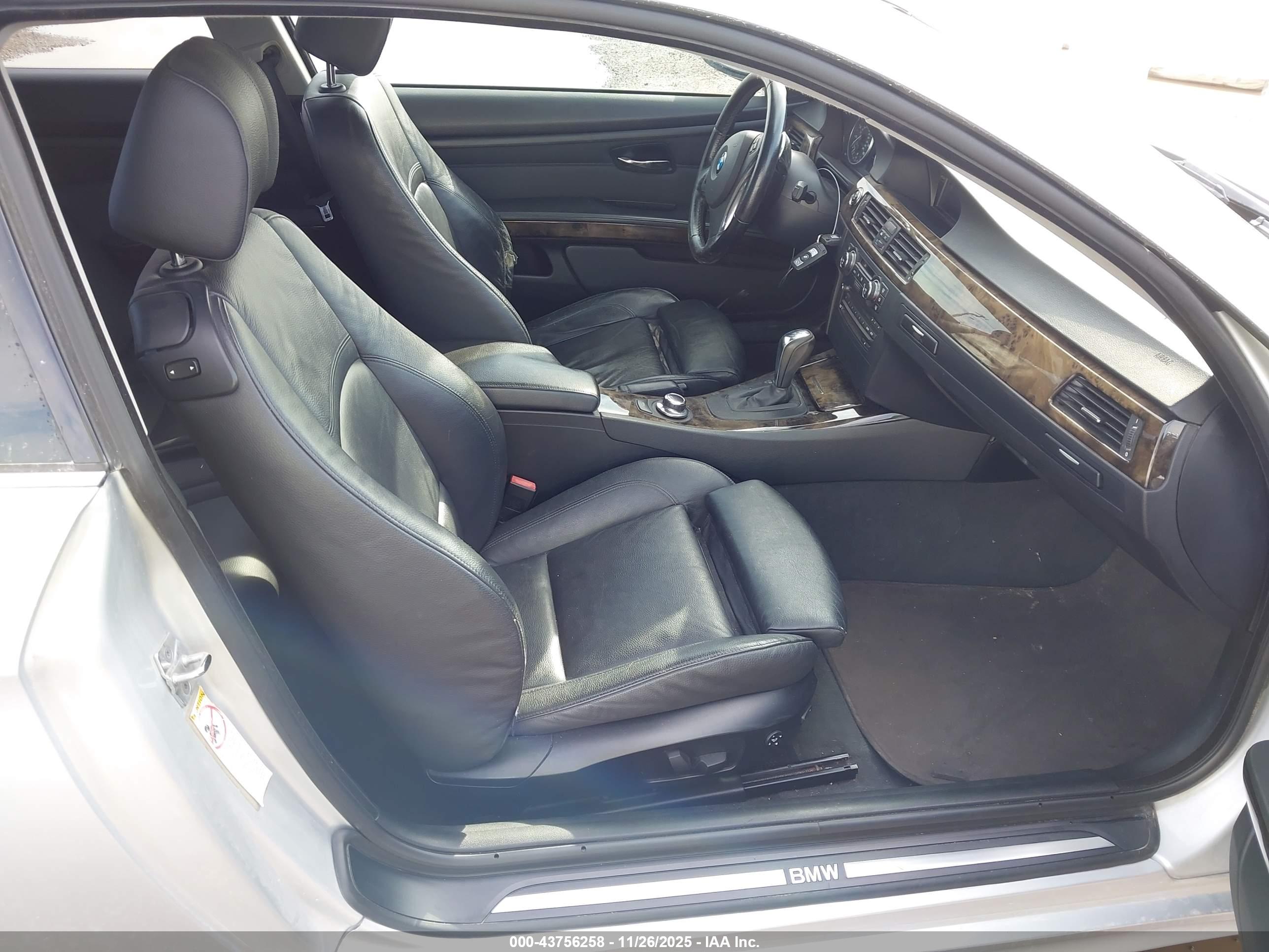 BMW 335I image 5