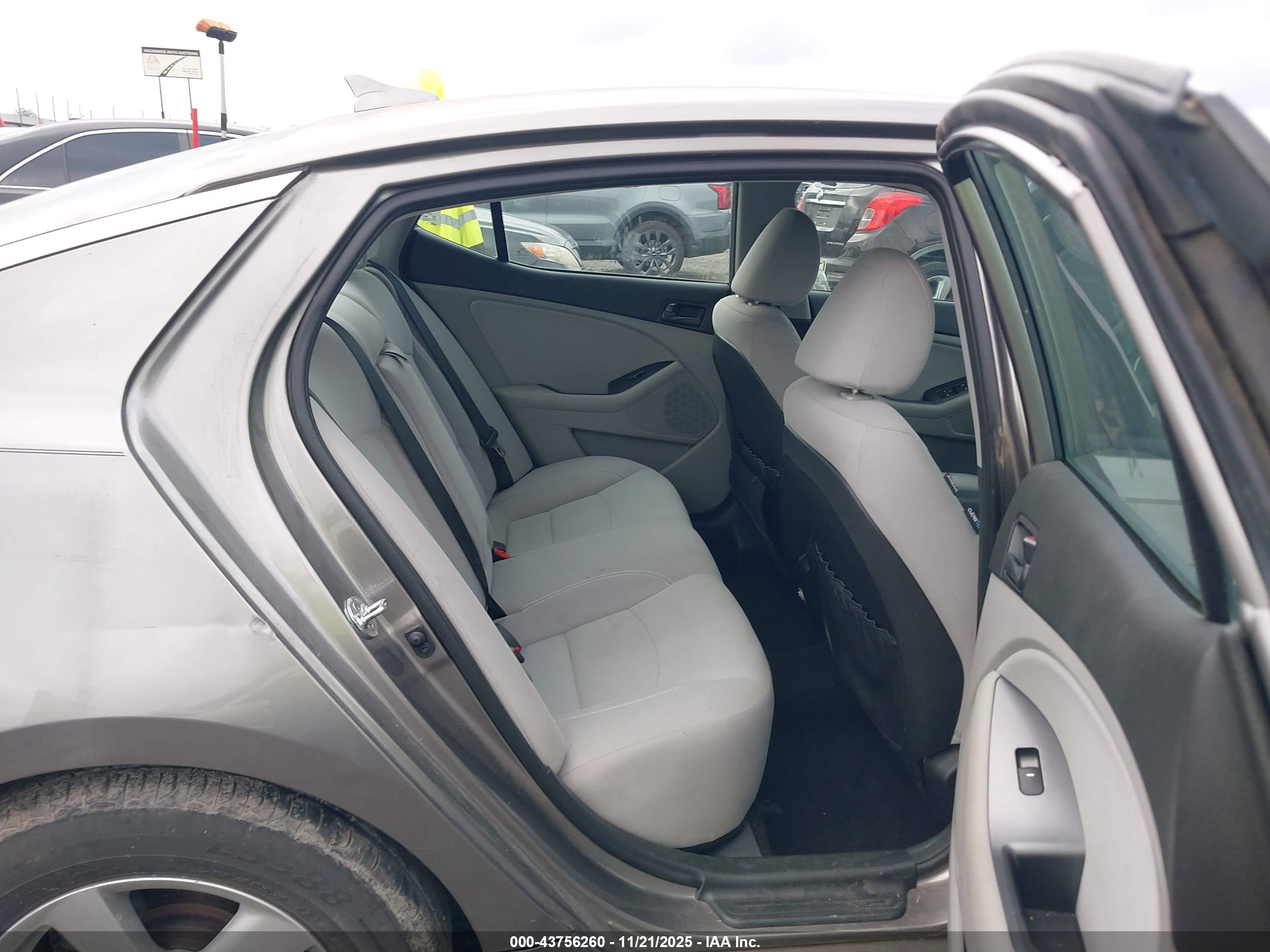 KIA OPTIMA image 8