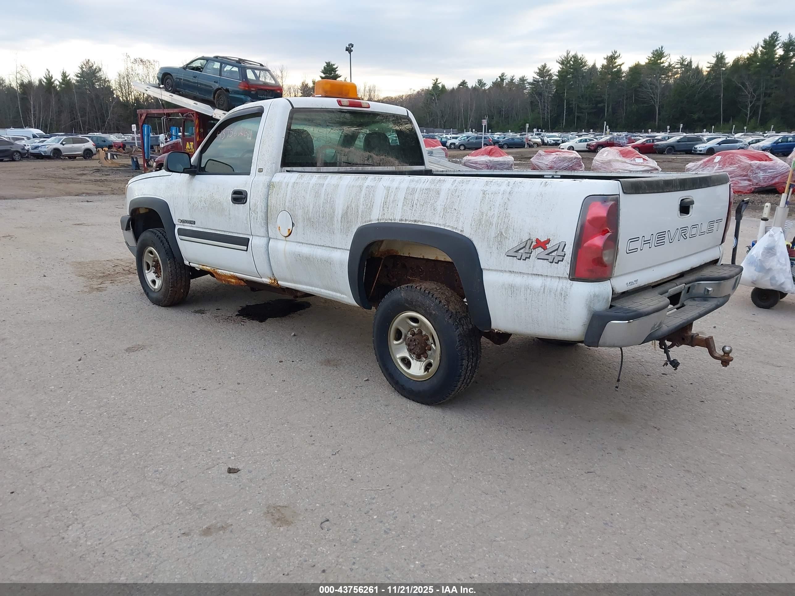 CHEVROLET SILVERADO image 3