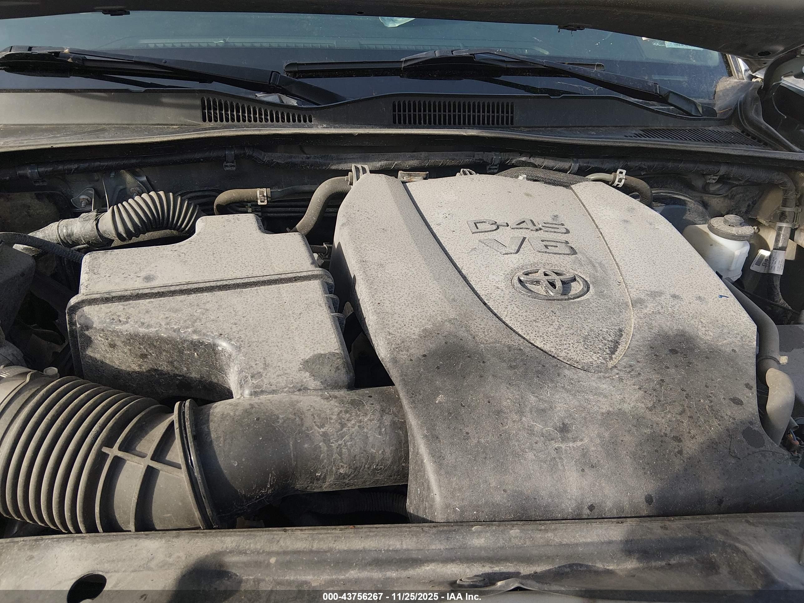 TOYOTA TACOMA image 10