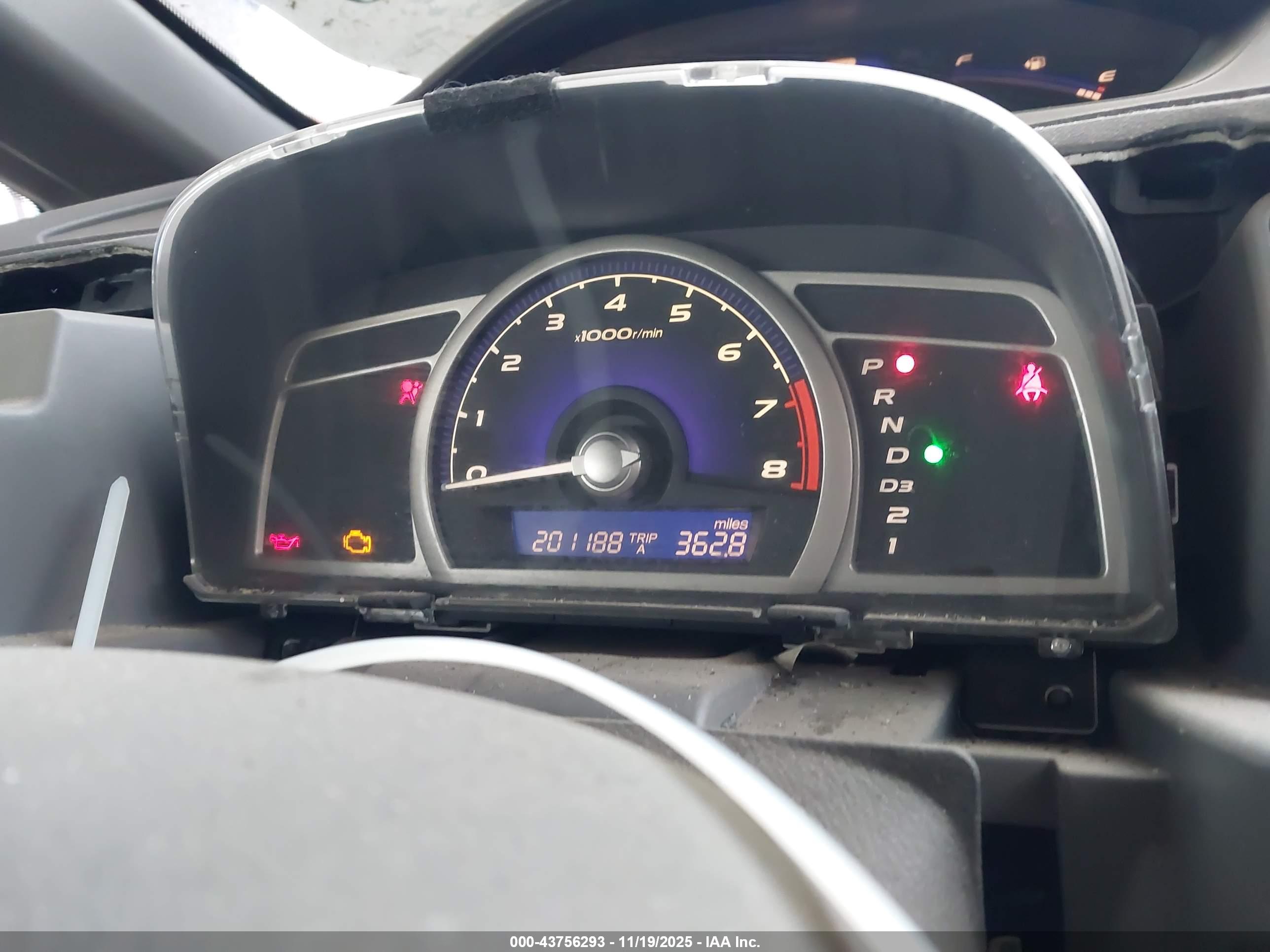 HONDA CIVIC image 7