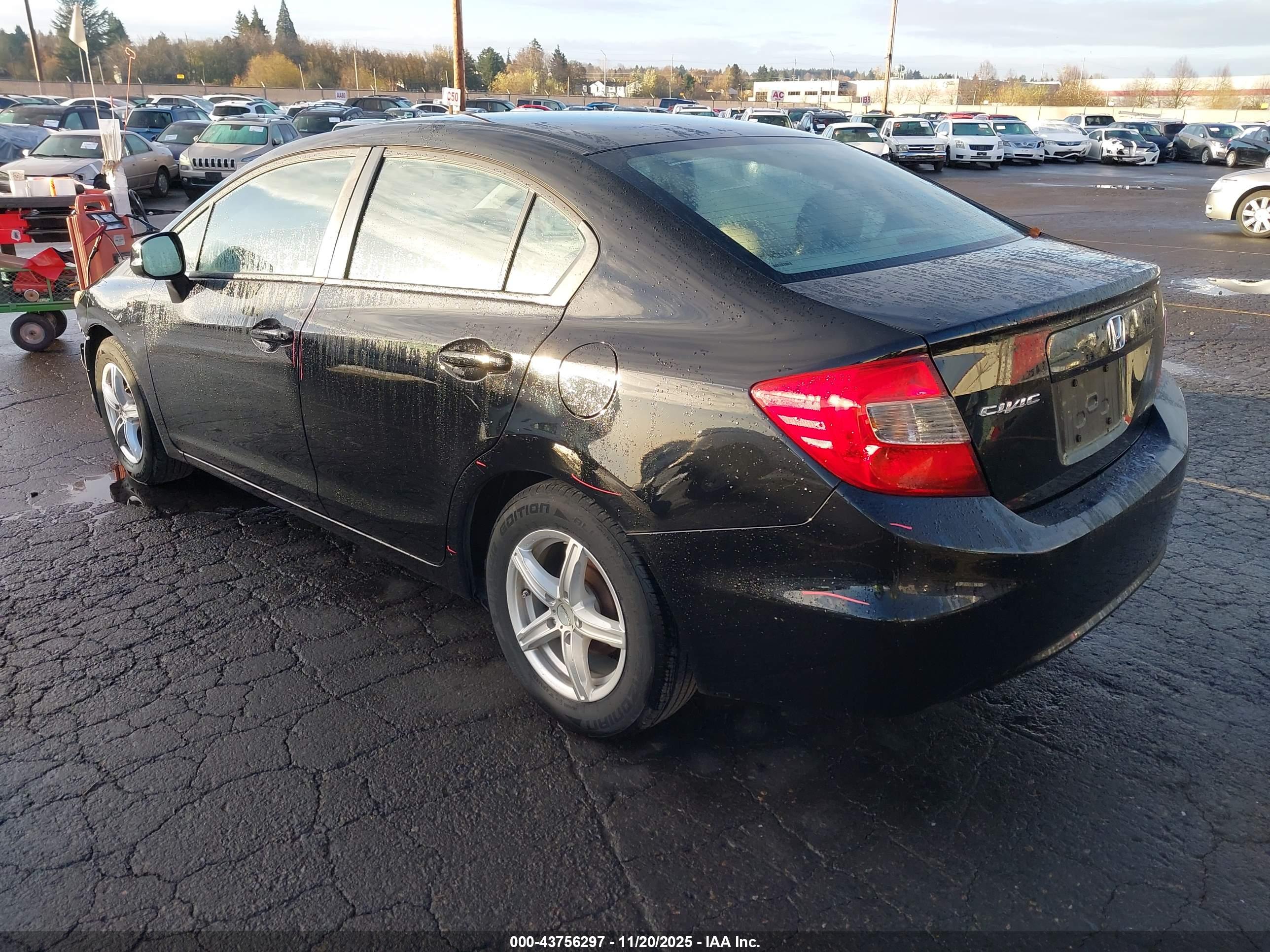 HONDA CIVIC image 3