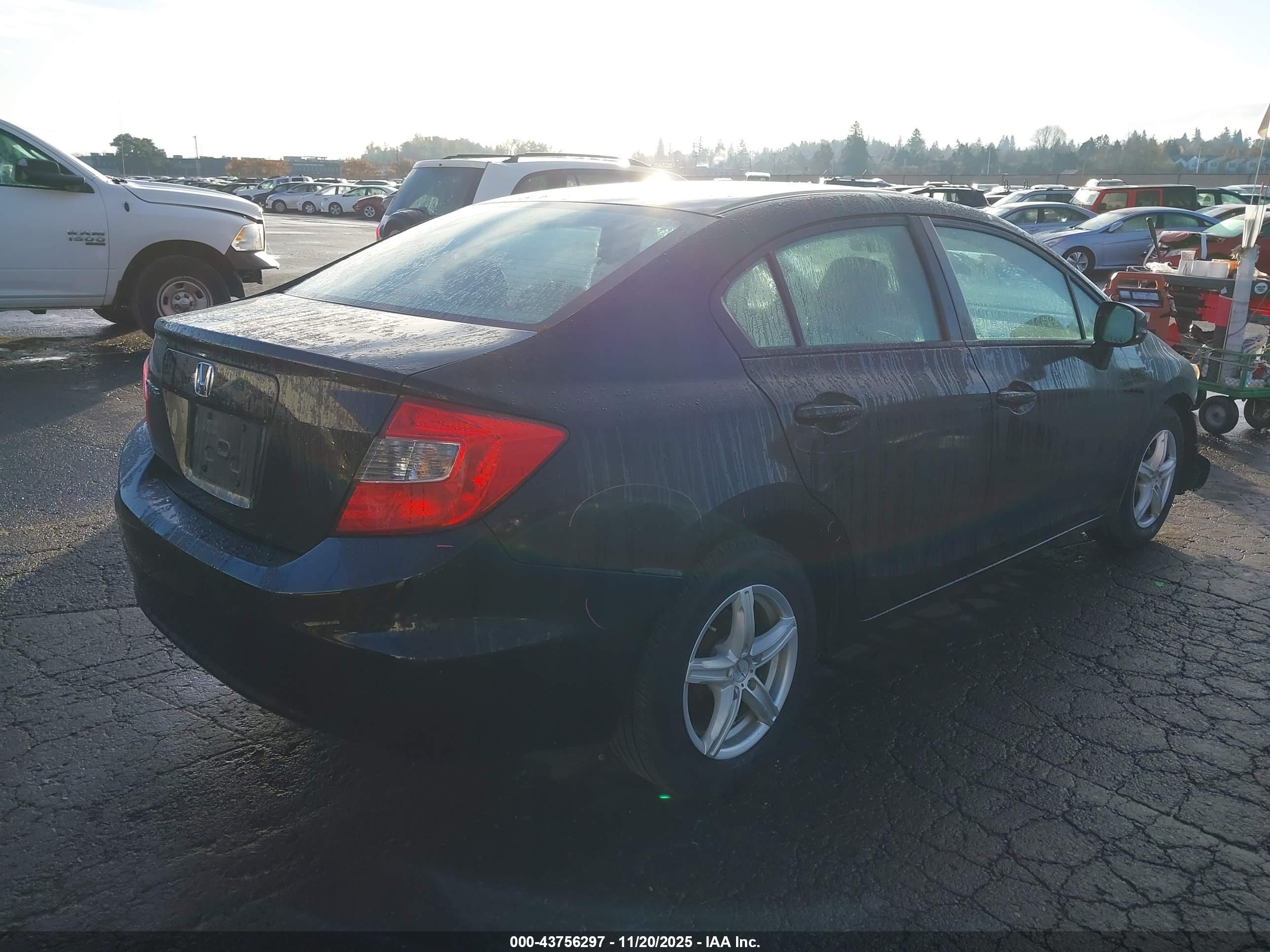 HONDA CIVIC image 4