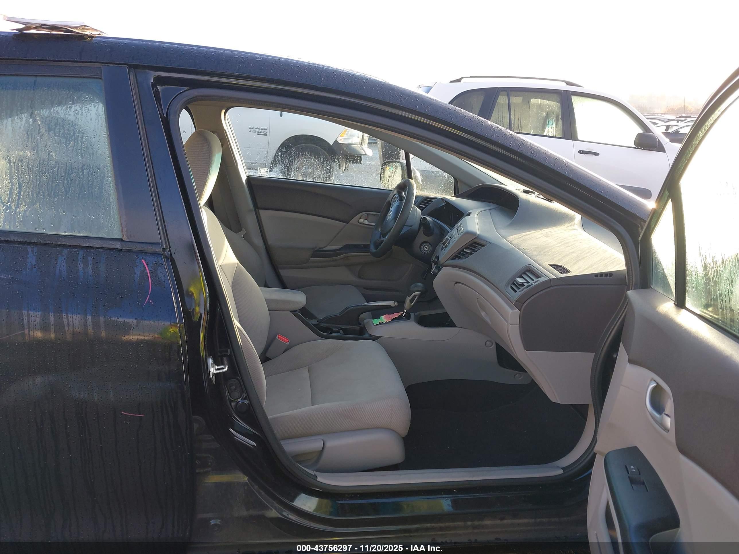 HONDA CIVIC image 5