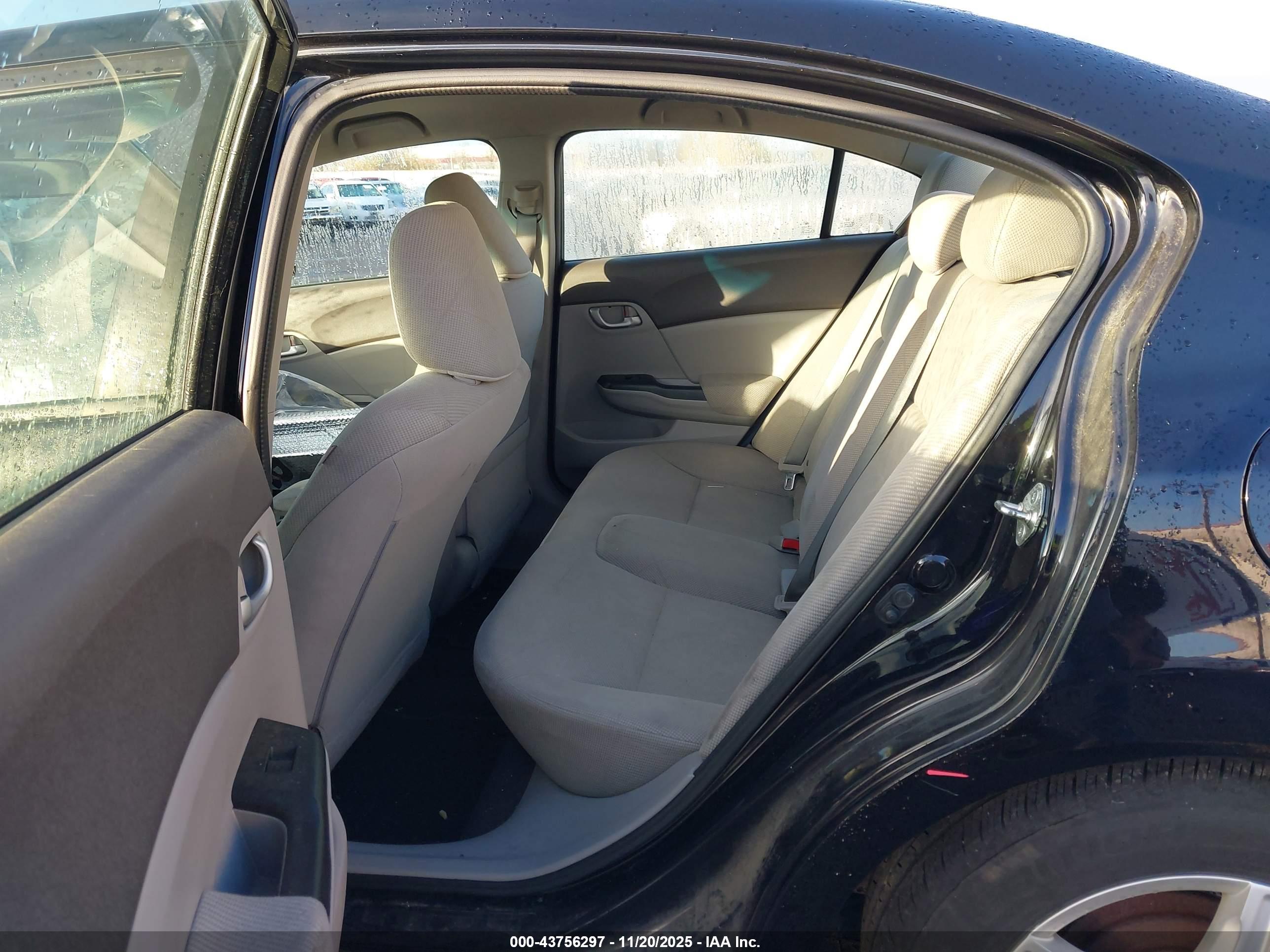HONDA CIVIC image 8