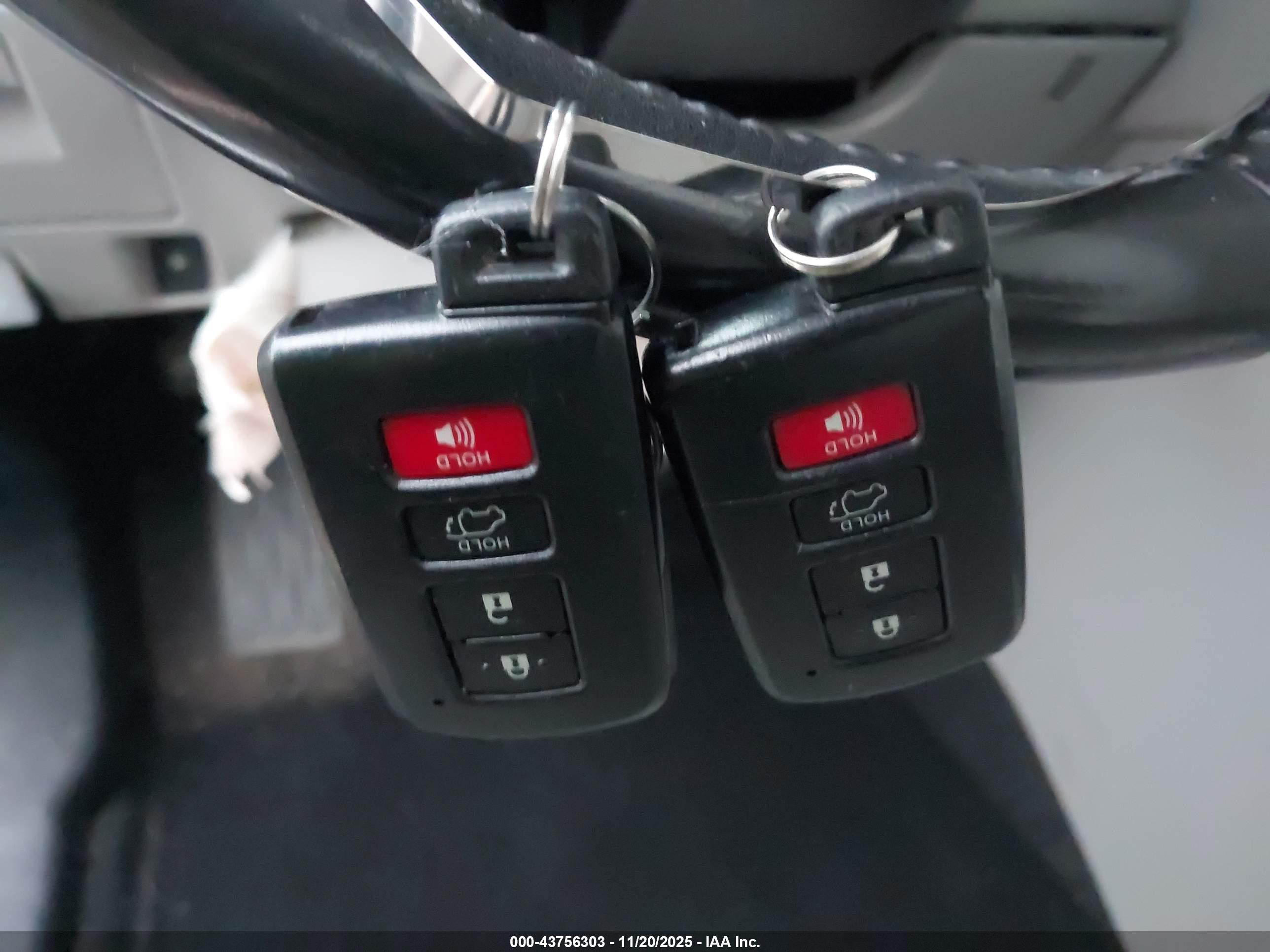 TOYOTA HIGHLANDER image 11