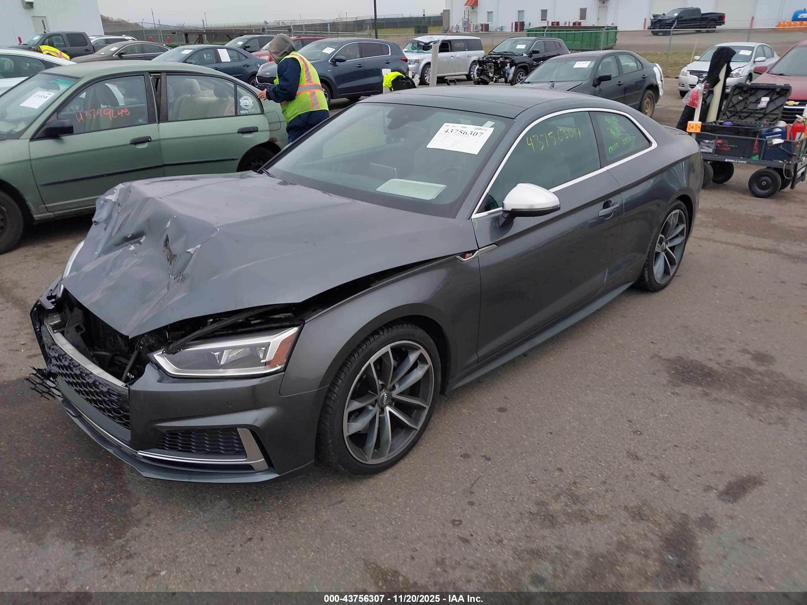 AUDI S5 image 2