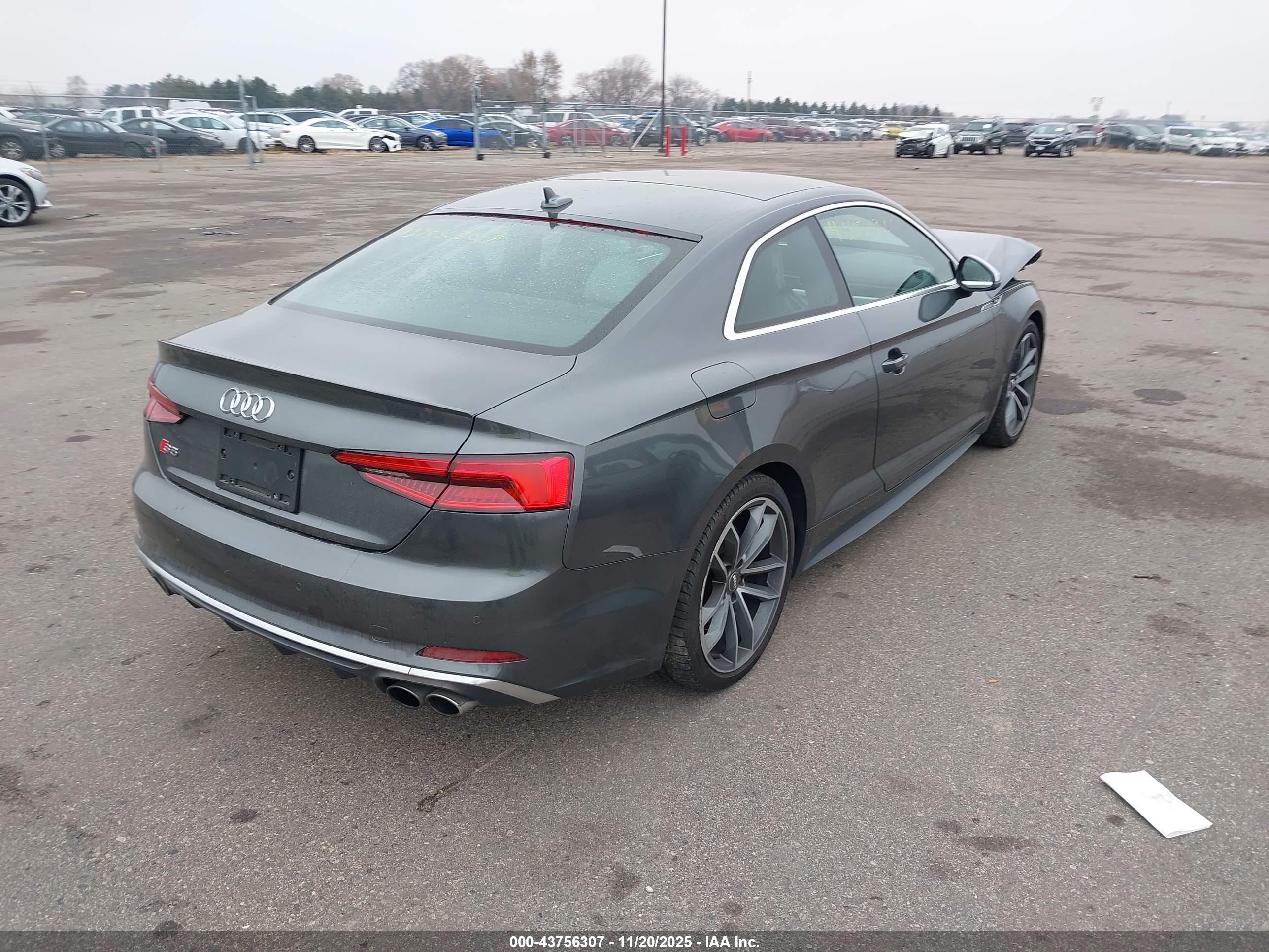 AUDI S5 image 4