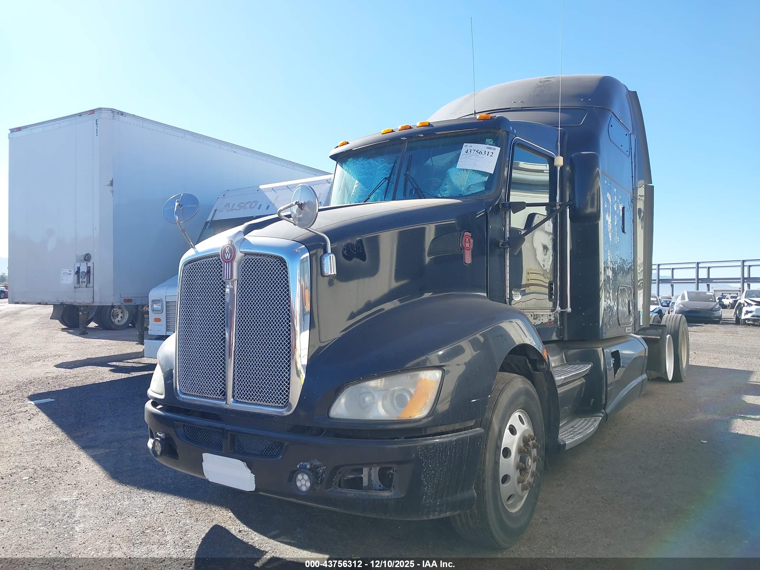 KENWORTH CONSTRUCTION image 2