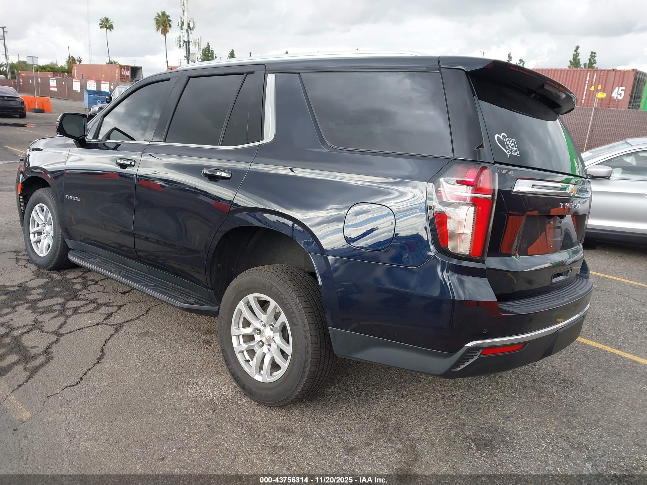 CHEVROLET TAHOE image 3