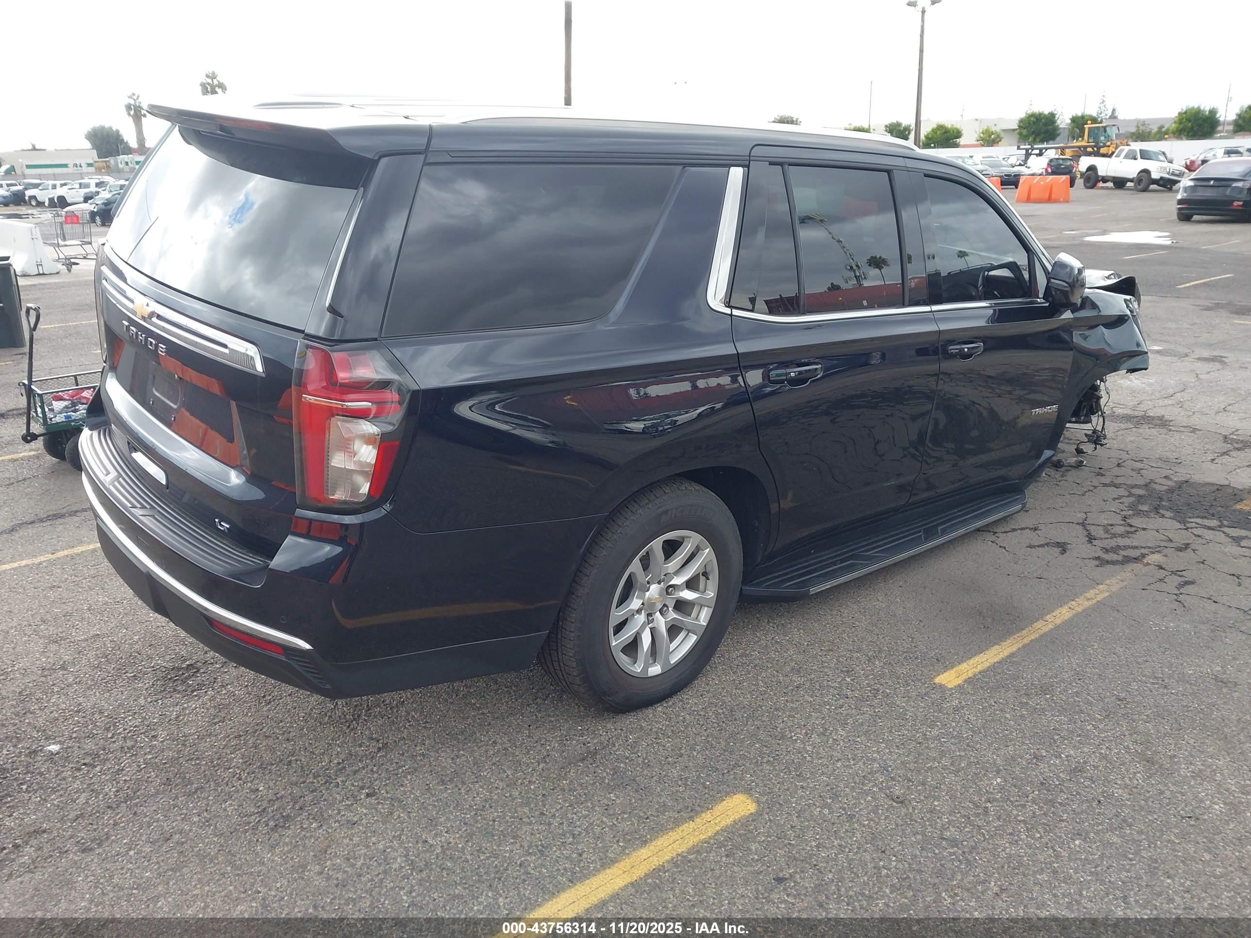 CHEVROLET TAHOE image 4