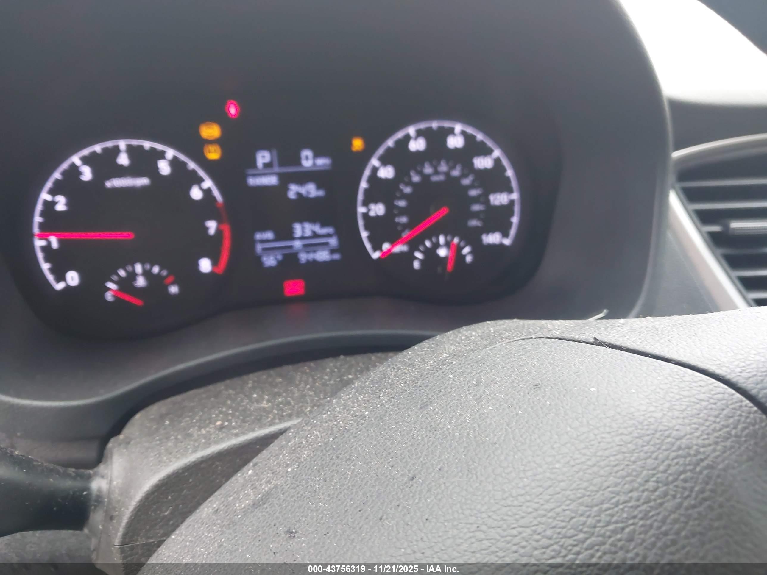 HYUNDAI ACCENT image 7