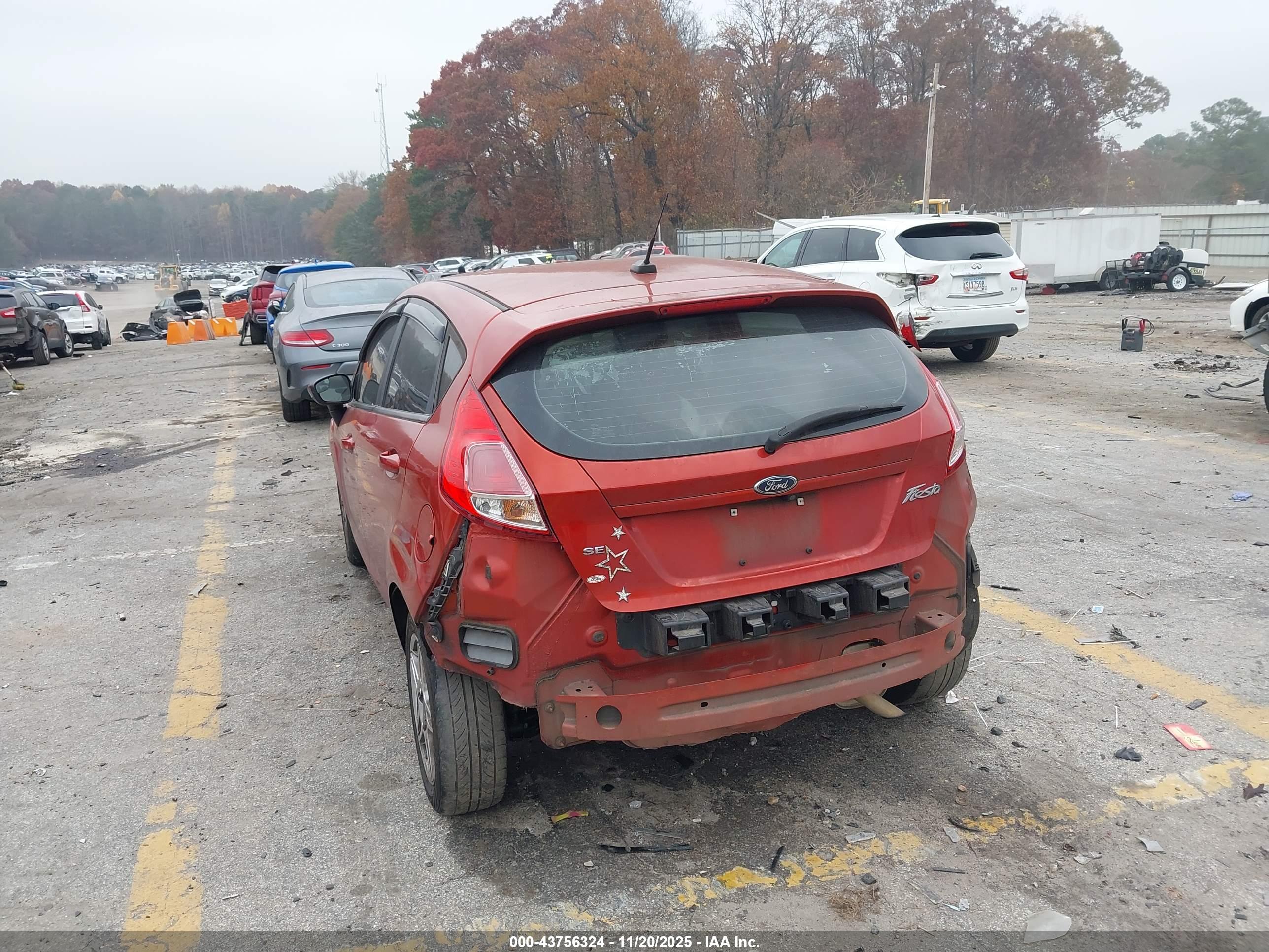 FORD FIESTA image 3