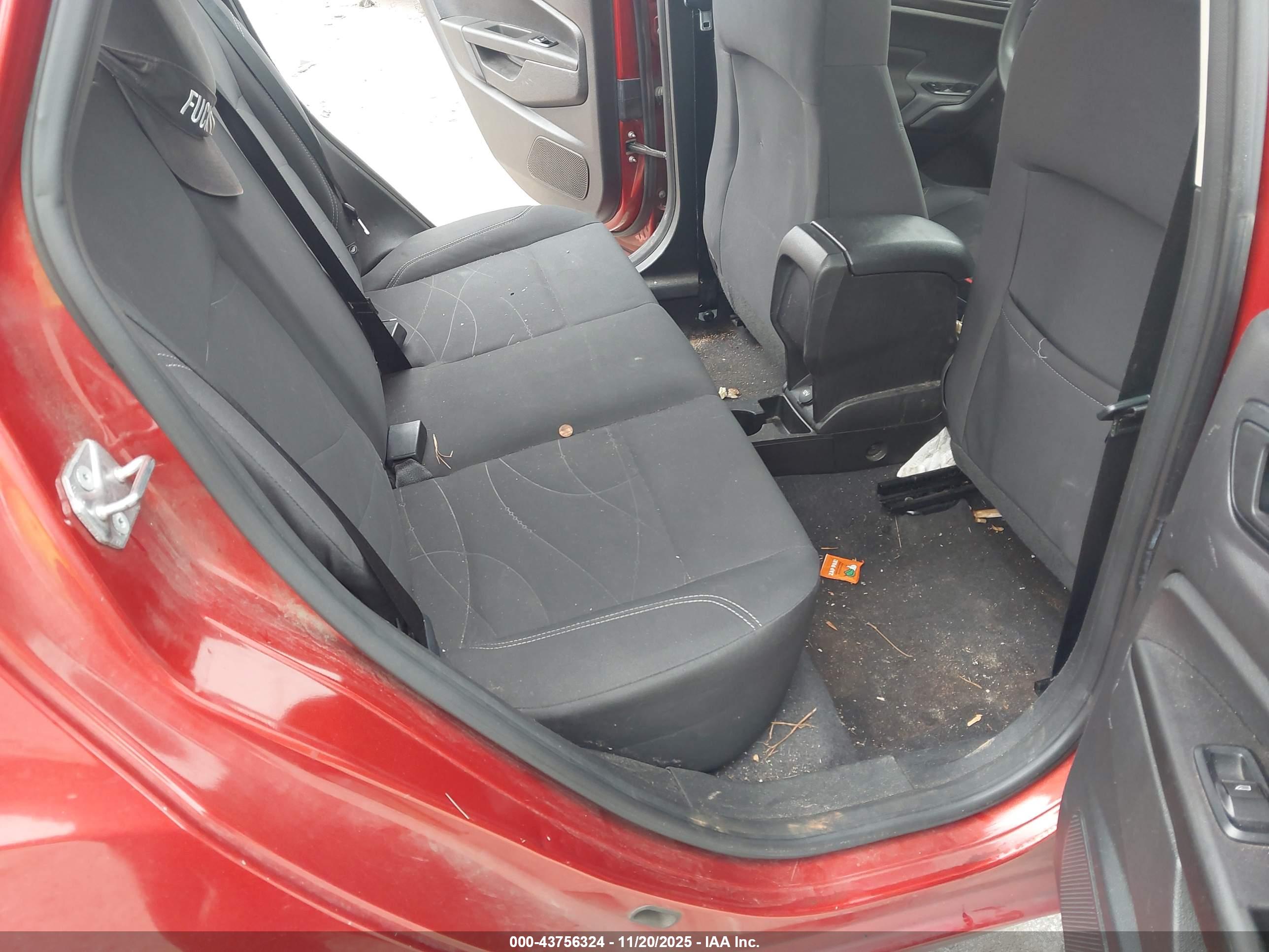 FORD FIESTA image 8