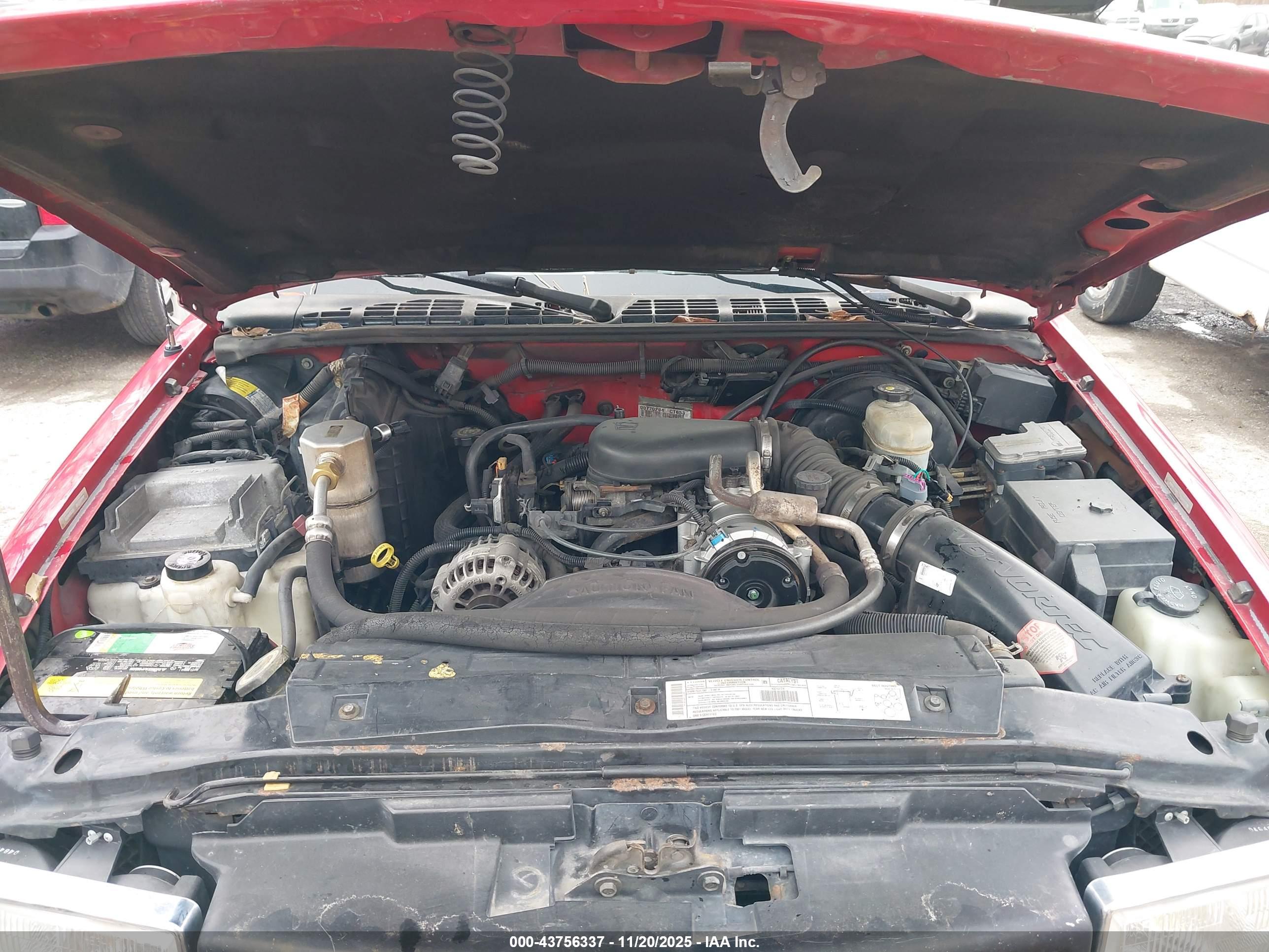 CHEVROLET S-10 image 10