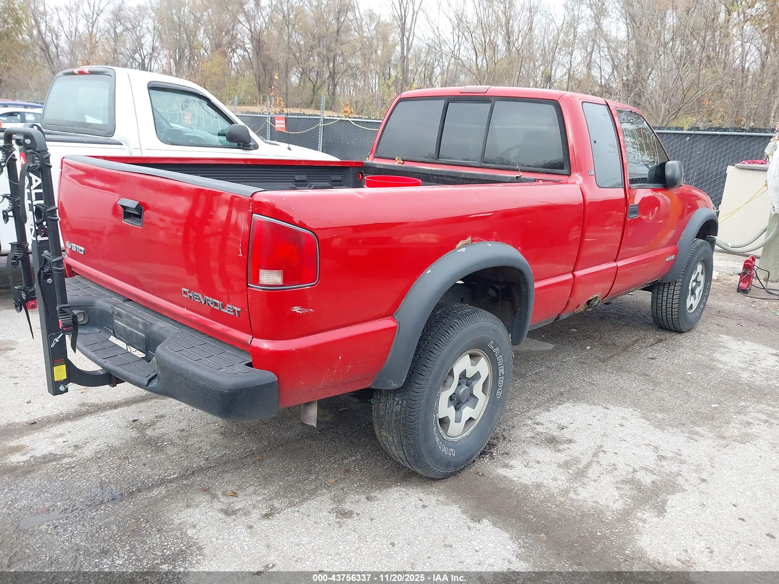 CHEVROLET S-10 image 4