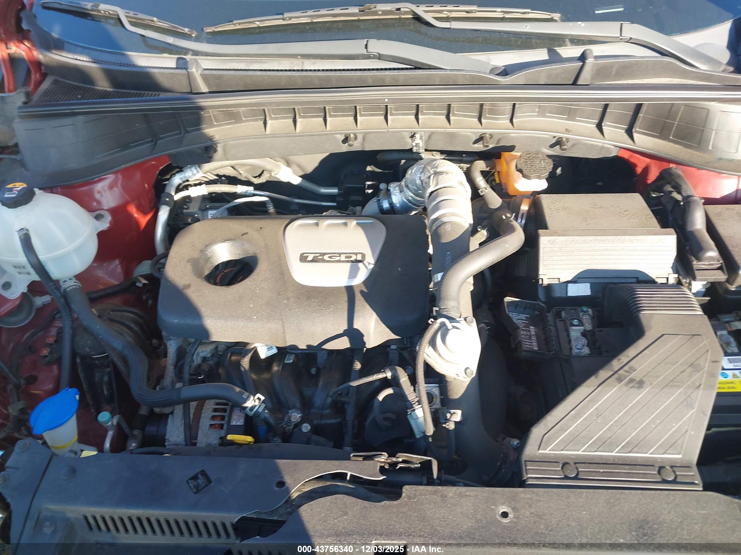 HYUNDAI TUCSON image 10