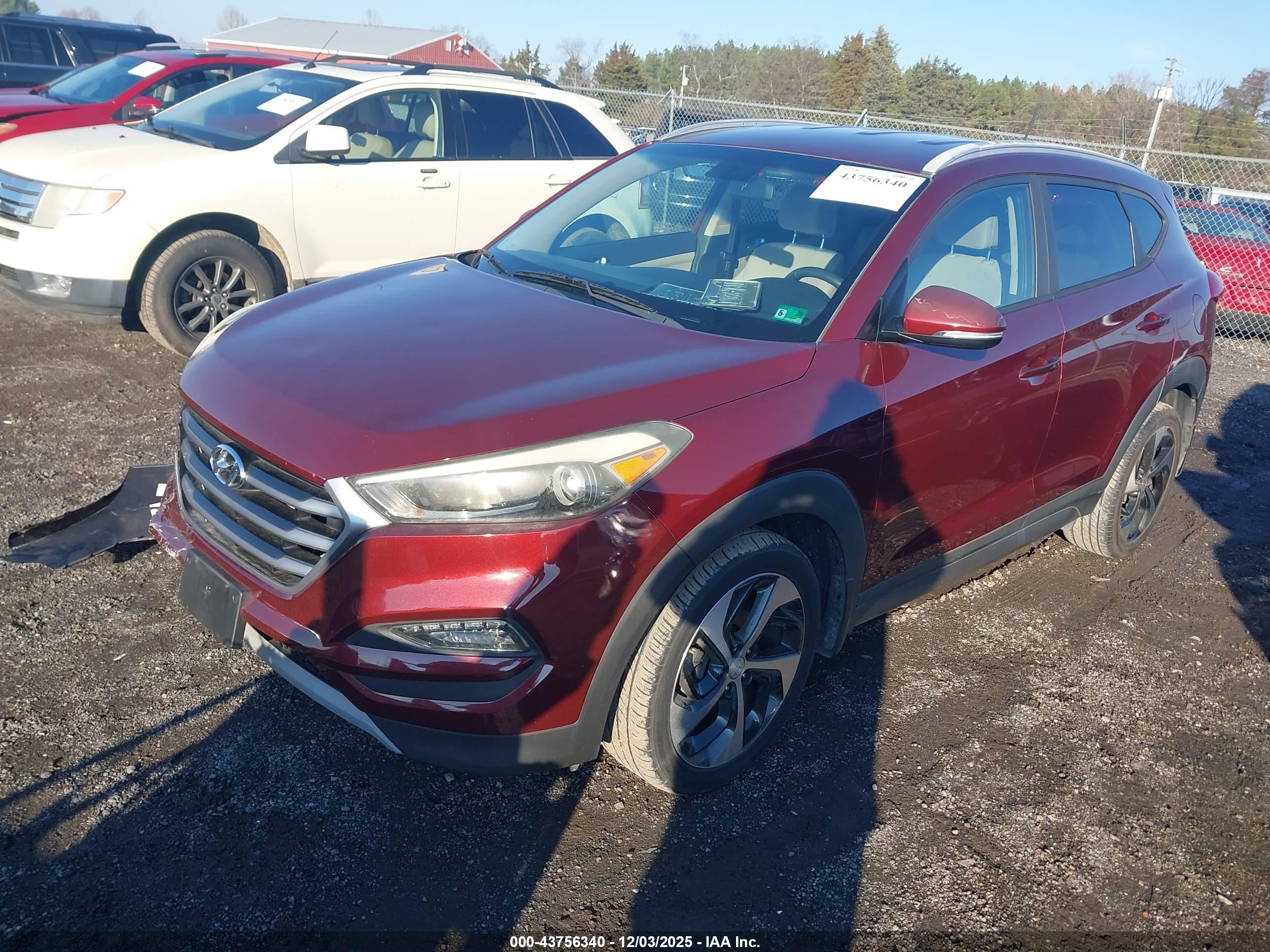 HYUNDAI TUCSON image 2