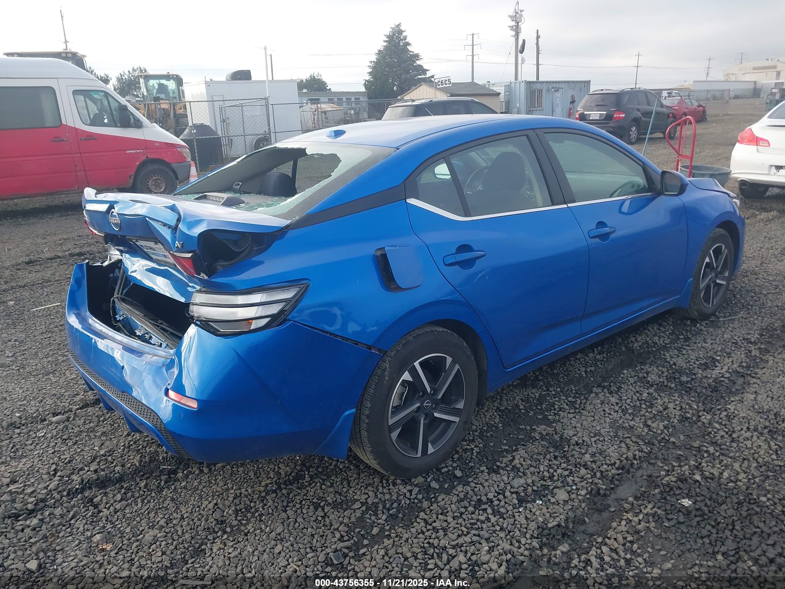 NISSAN SENTRA image 4