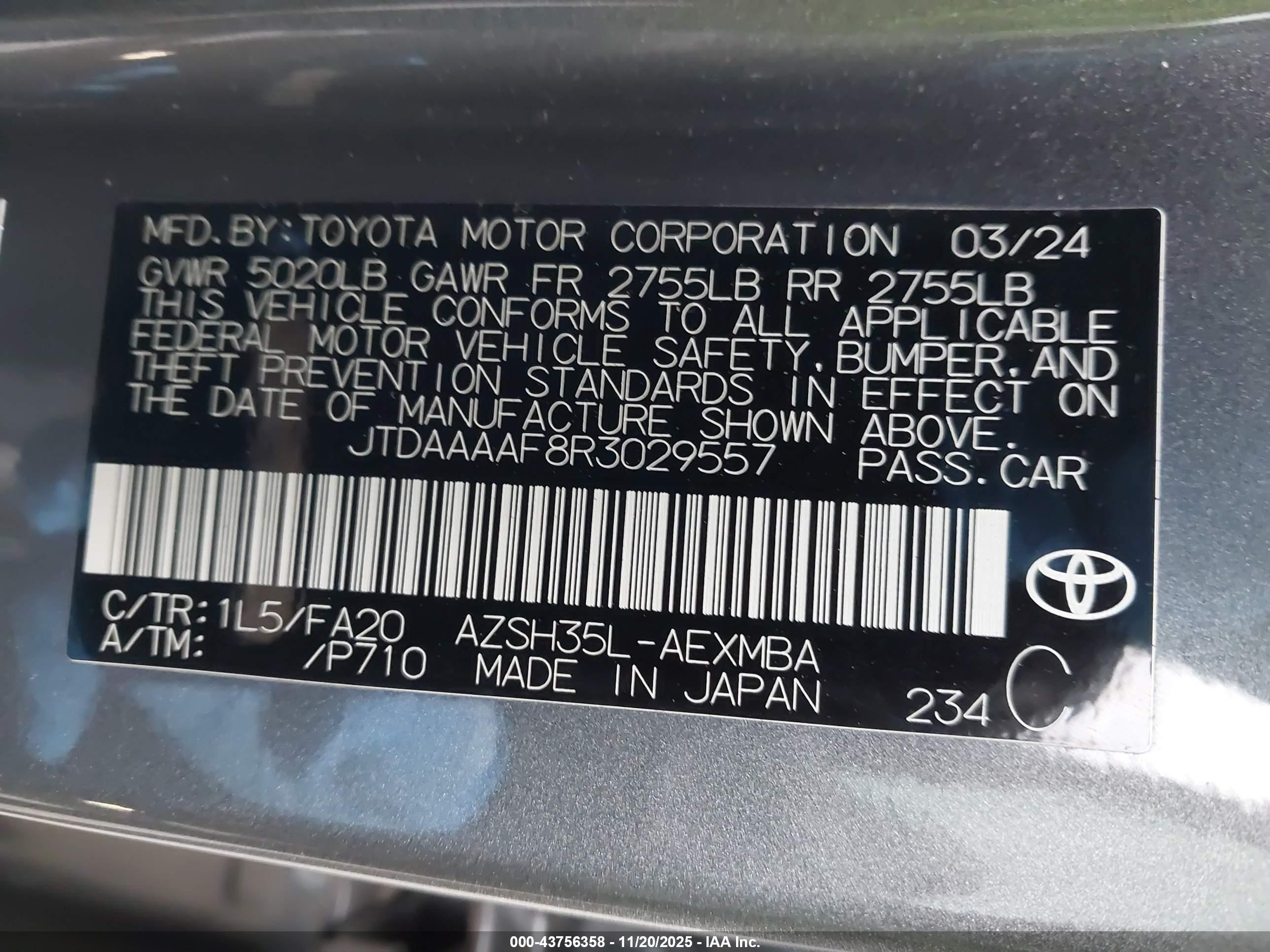 TOYOTA CROWN image 9