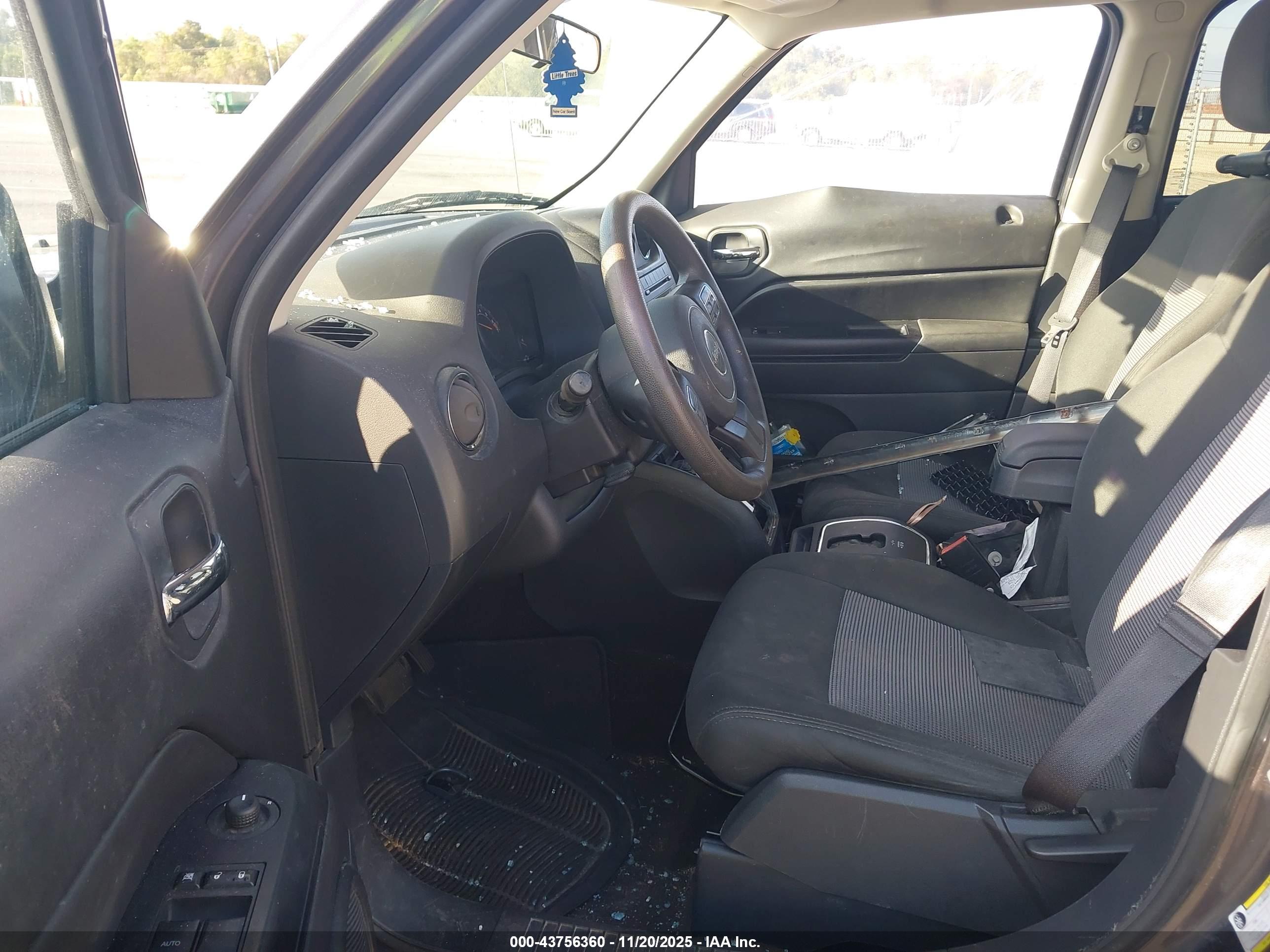 JEEP PATRIOT image 5
