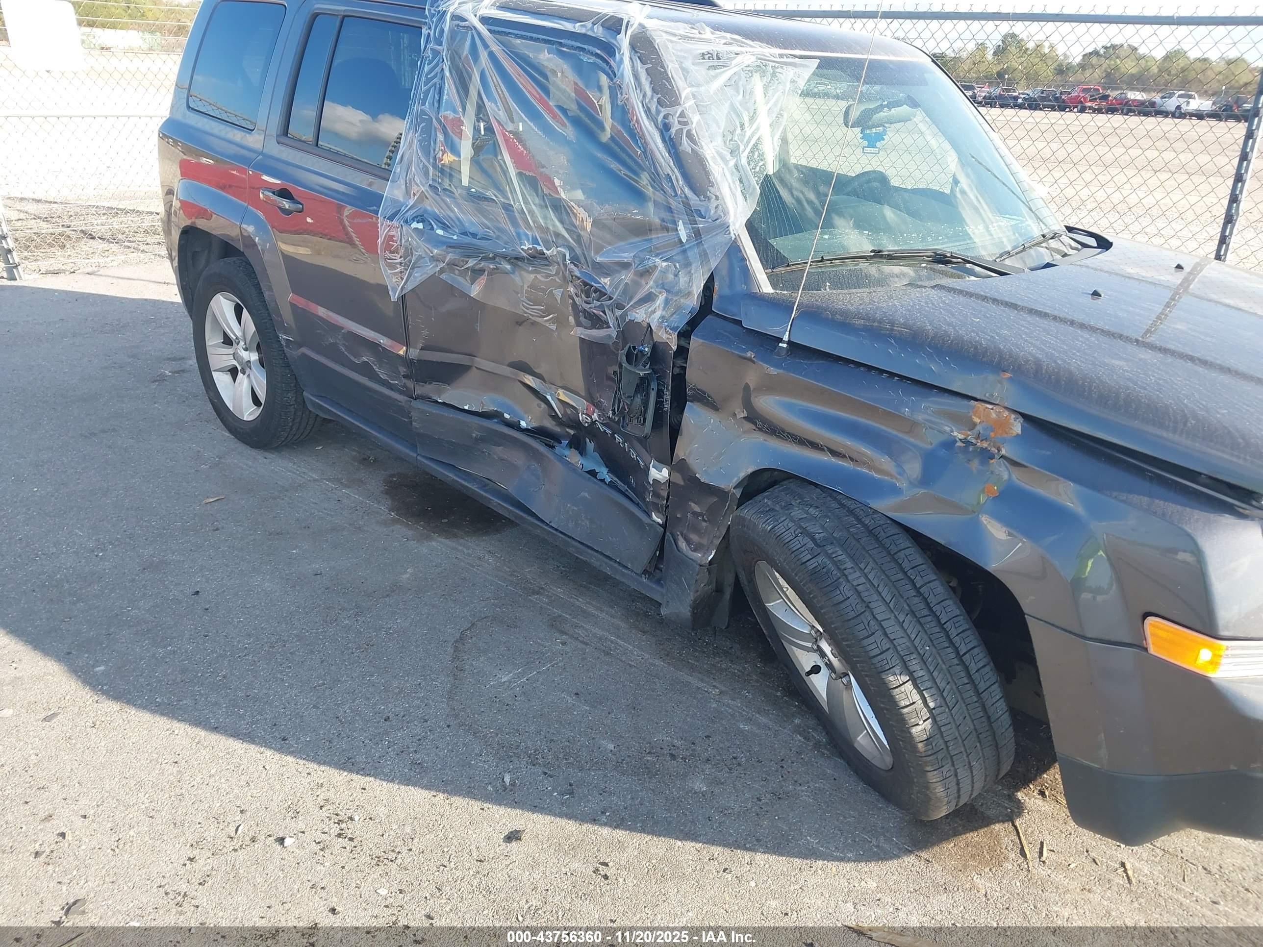 JEEP PATRIOT image 6