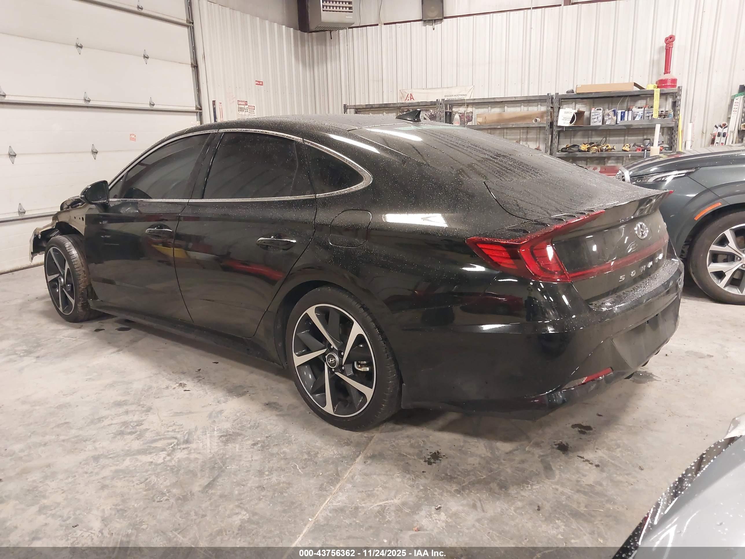 HYUNDAI SONATA image 3