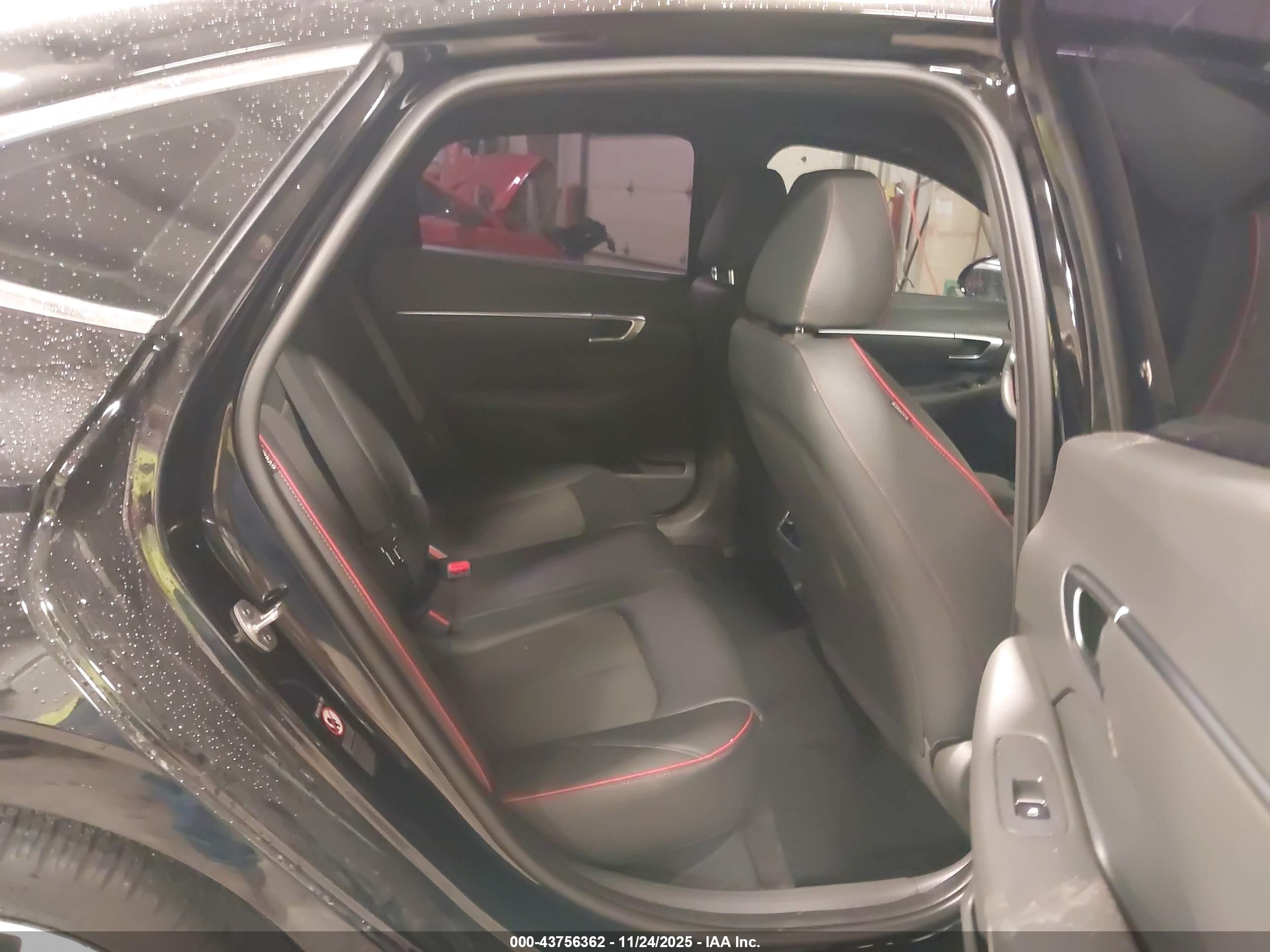 HYUNDAI SONATA image 8