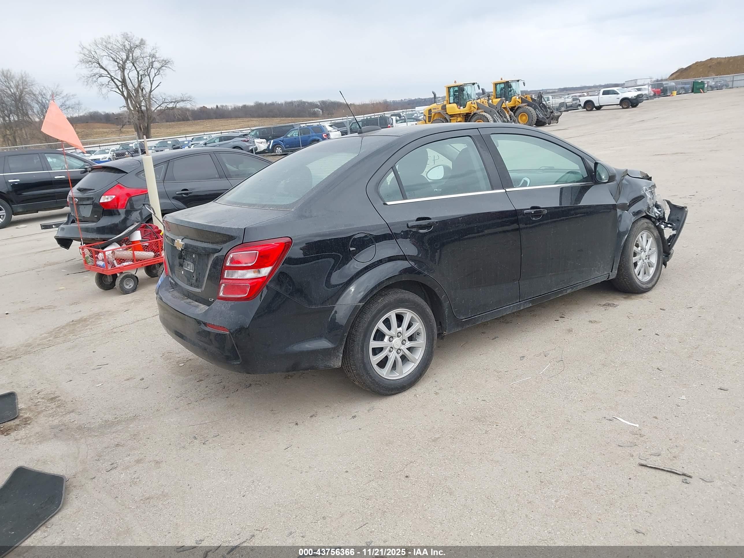 CHEVROLET SONIC image 4