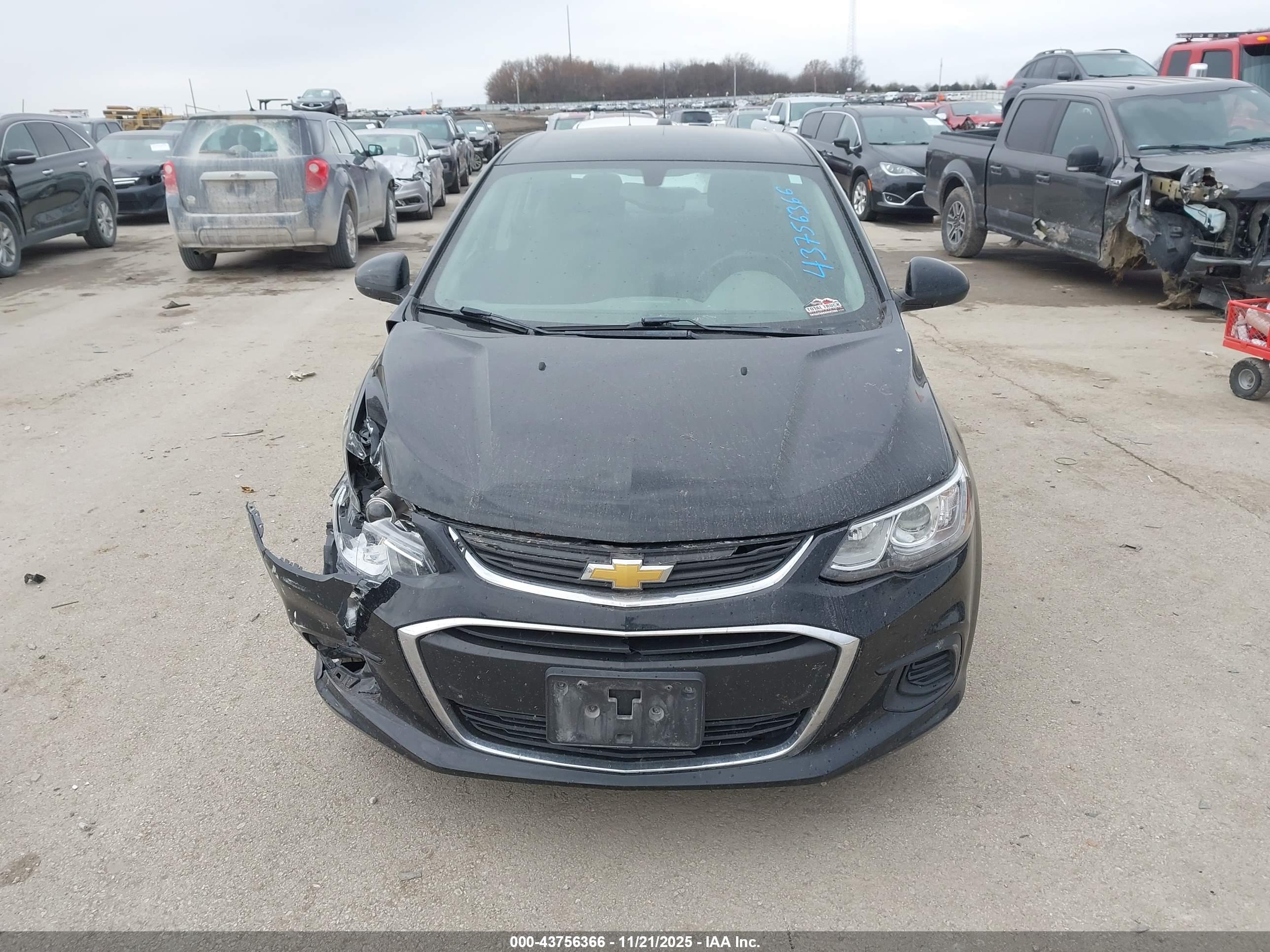 CHEVROLET SONIC image 6