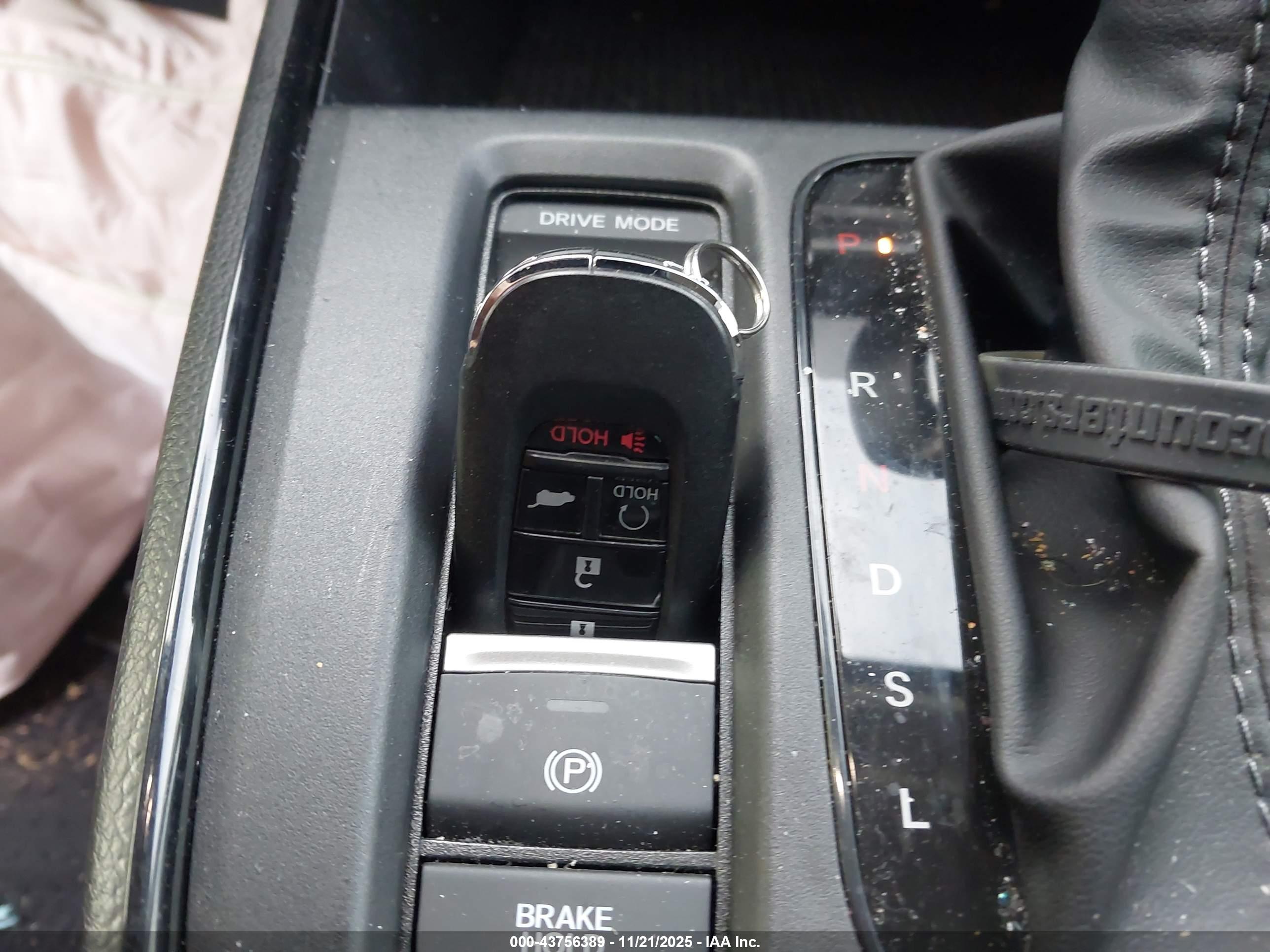 HONDA CR-V image 11