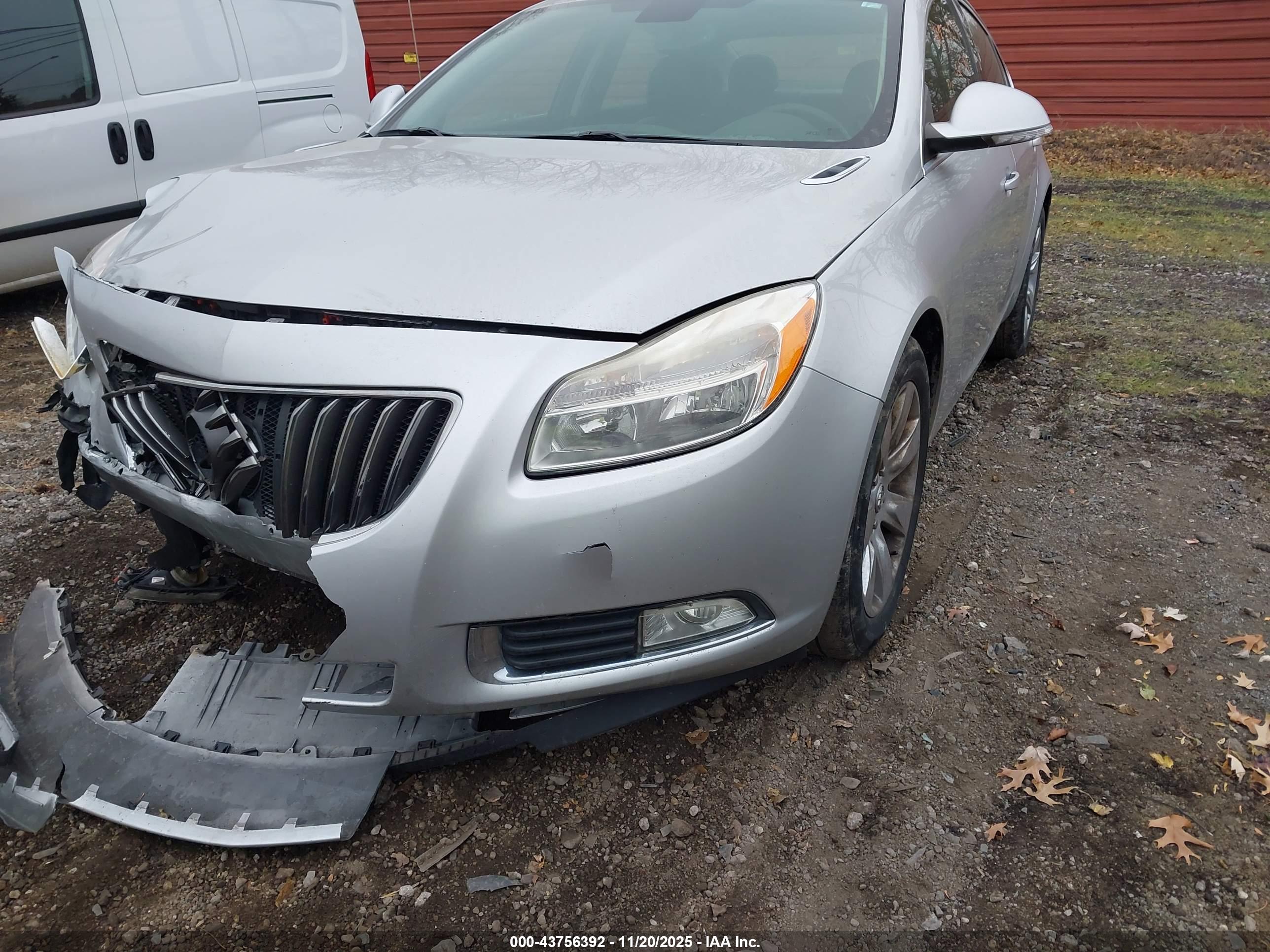 BUICK REGAL image 6