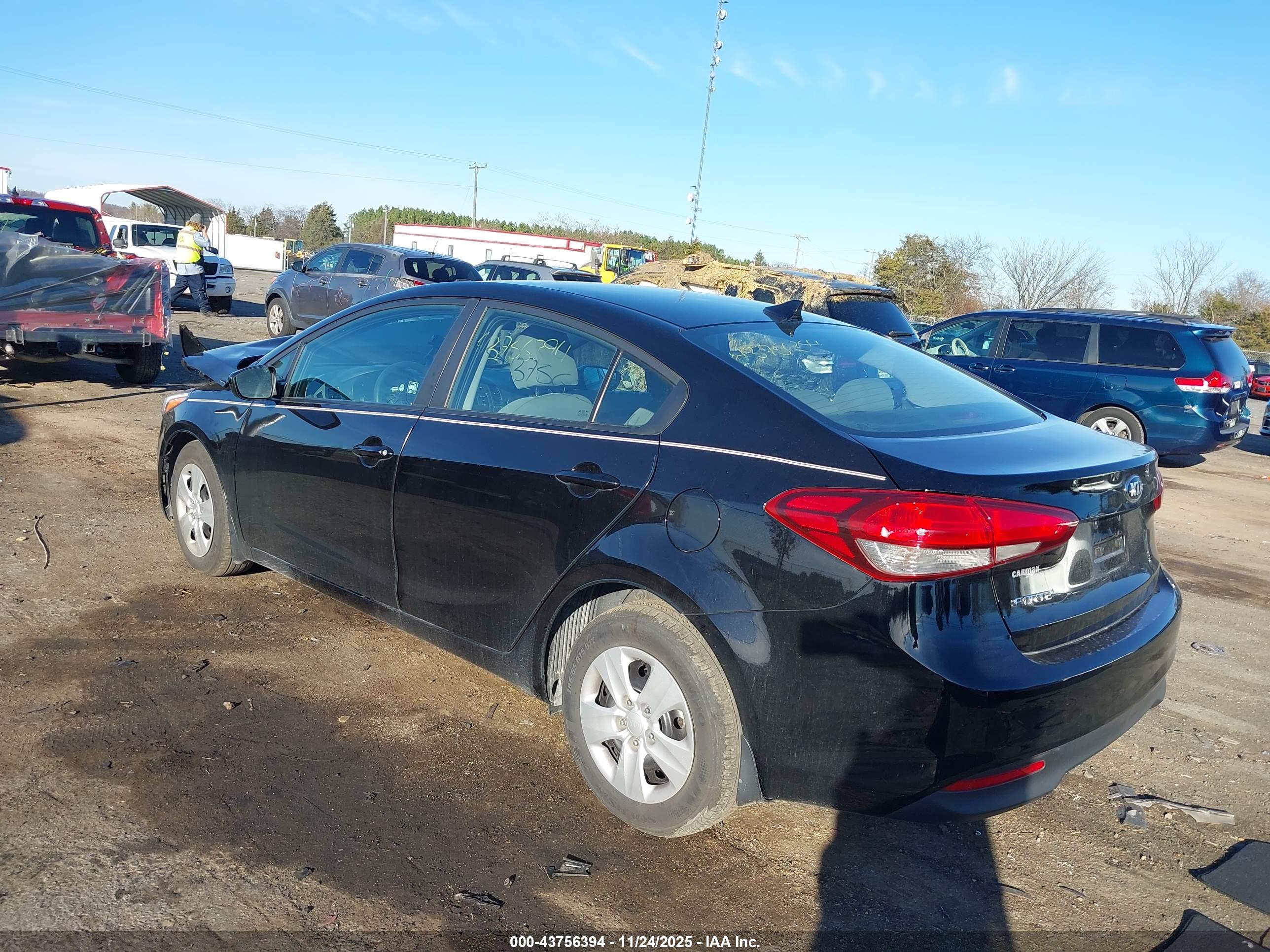 KIA FORTE image 3