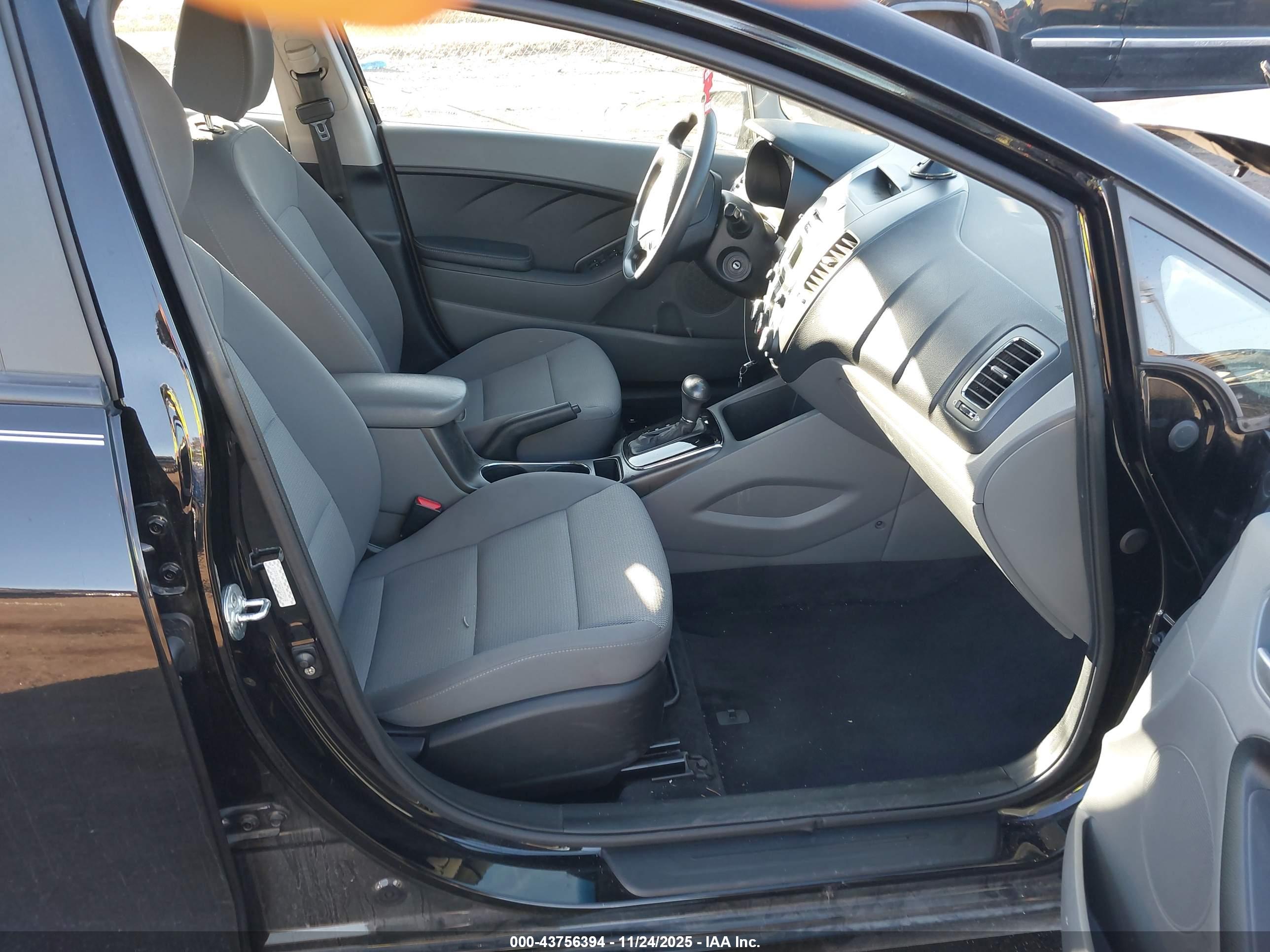 KIA FORTE image 5