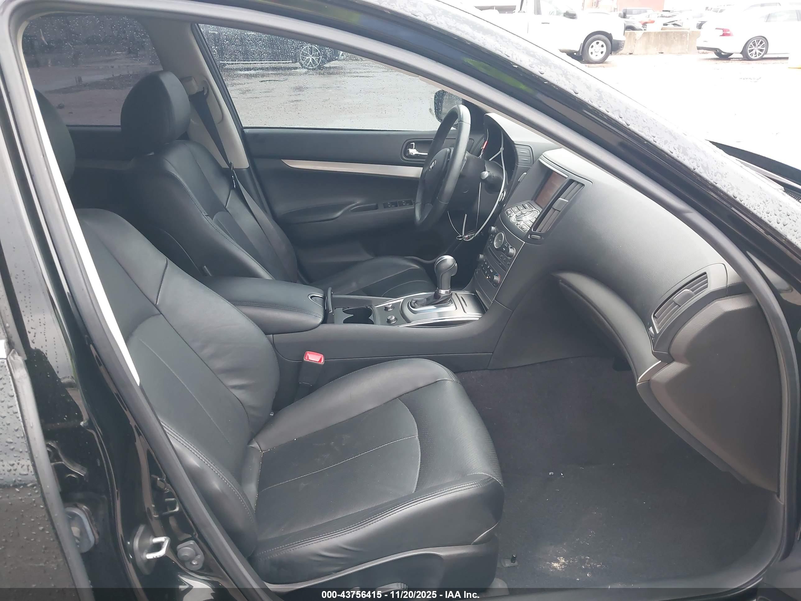INFINITI Q40 image 5