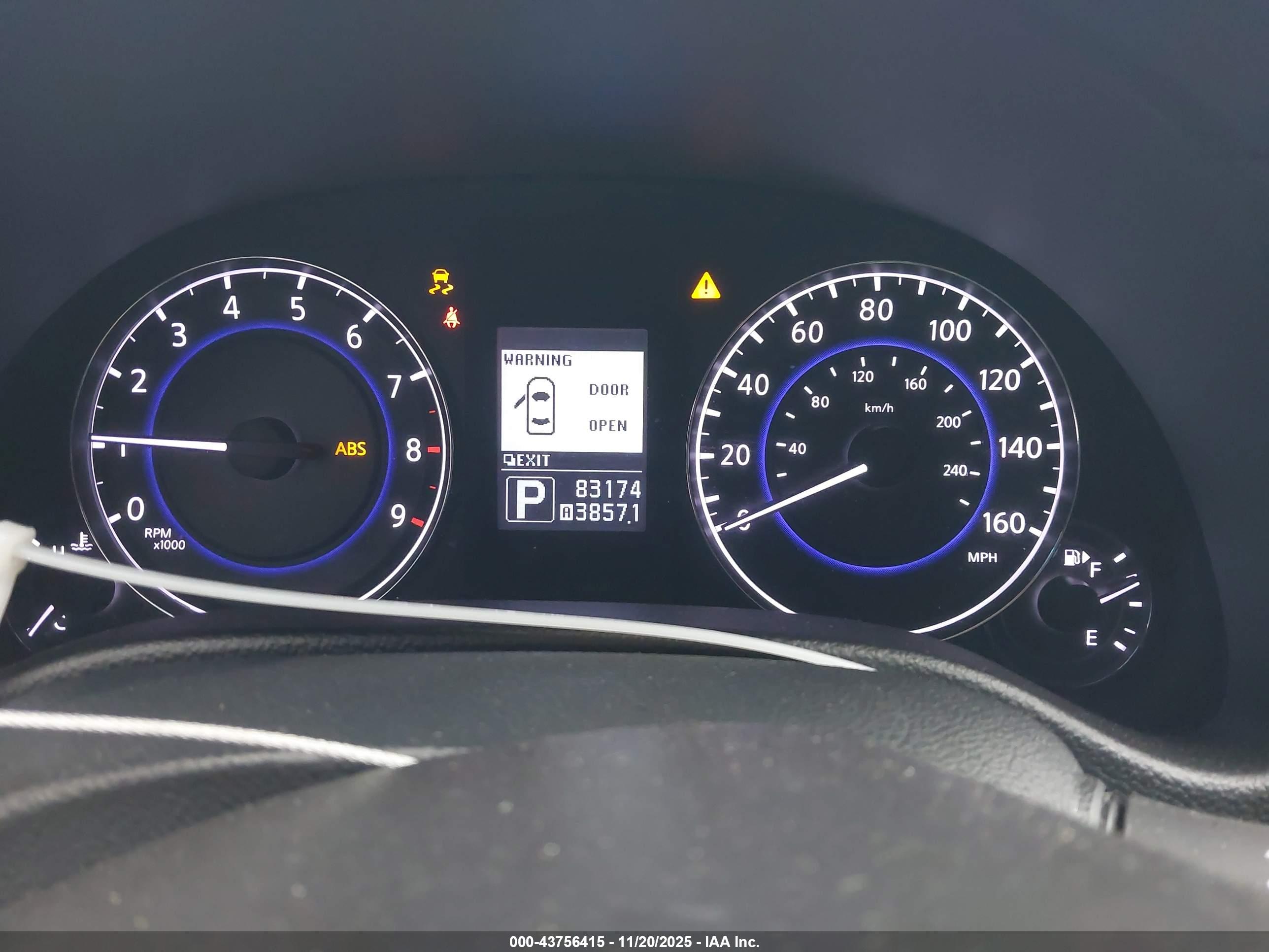 INFINITI Q40 image 7