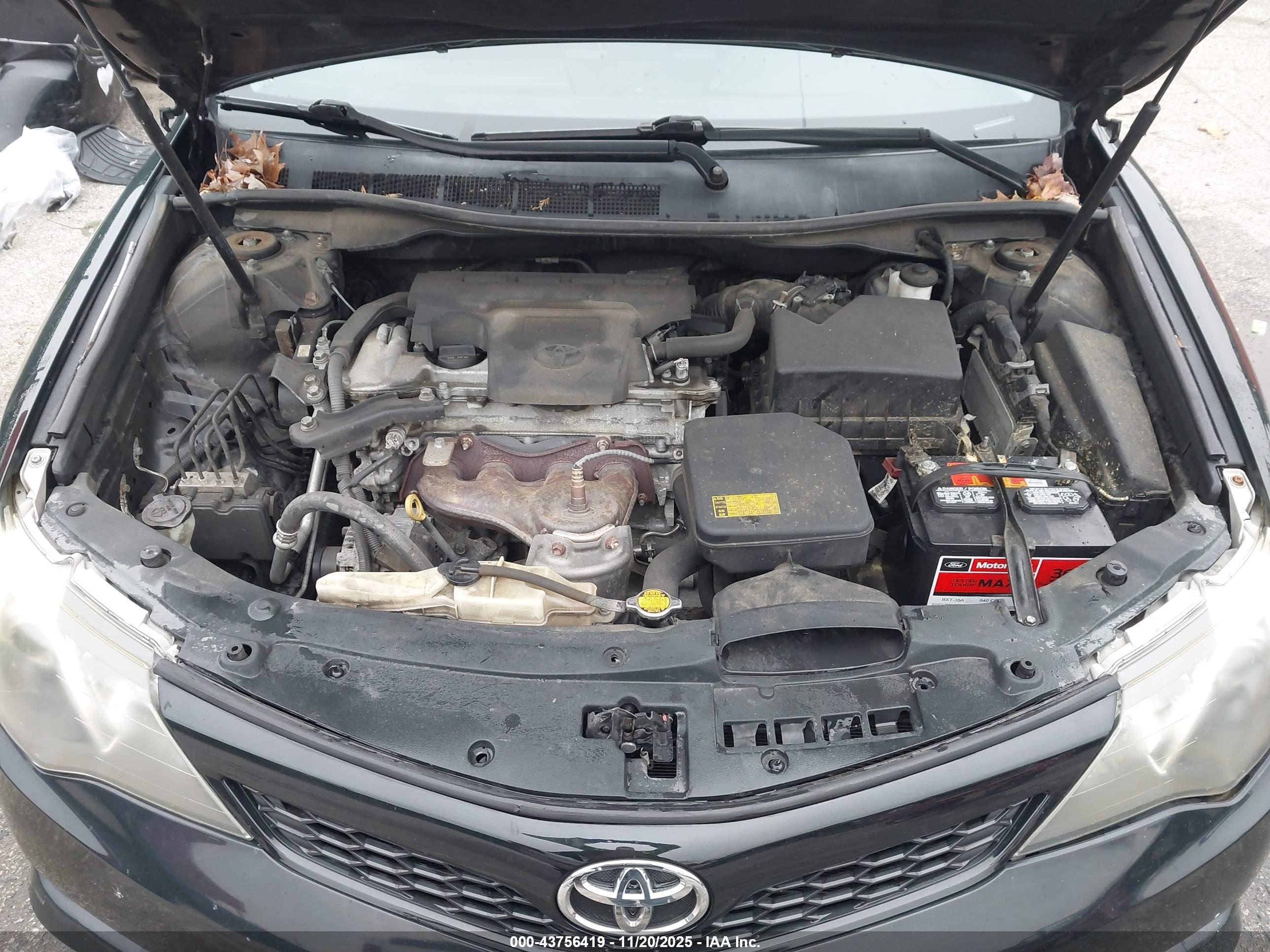 TOYOTA CAMRY image 10