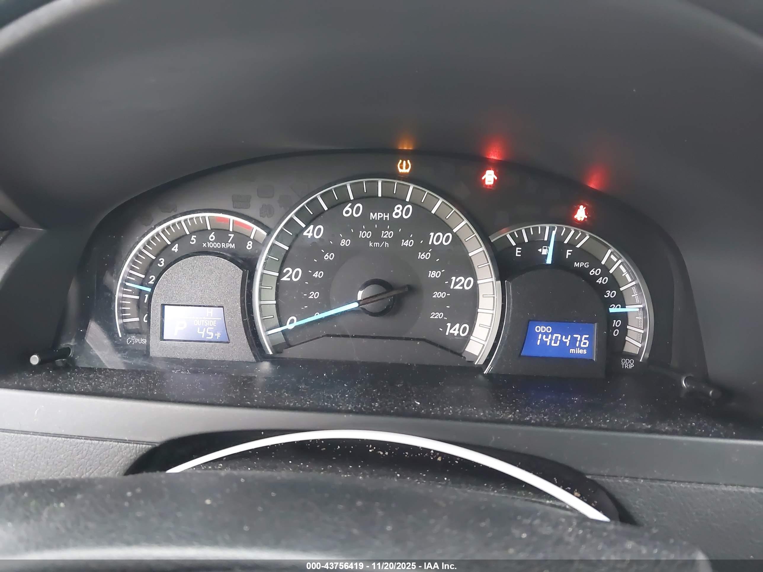 TOYOTA CAMRY image 7