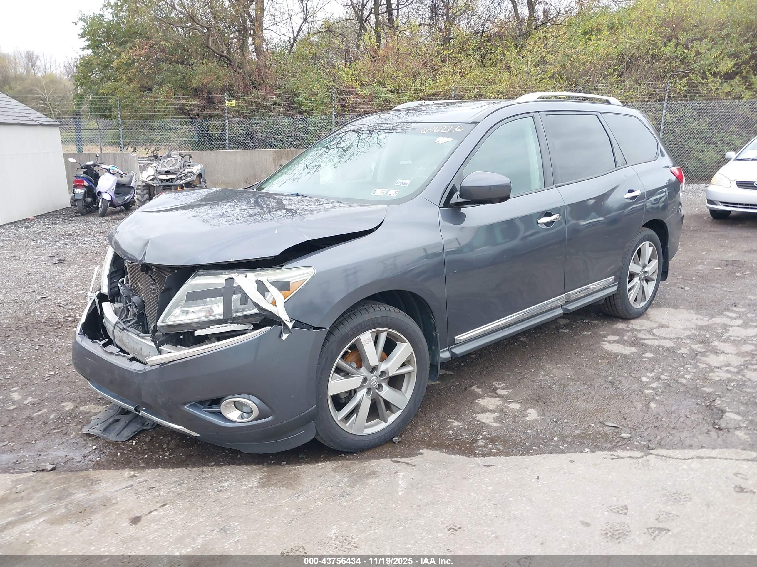 NISSAN PATHFINDER image 2
