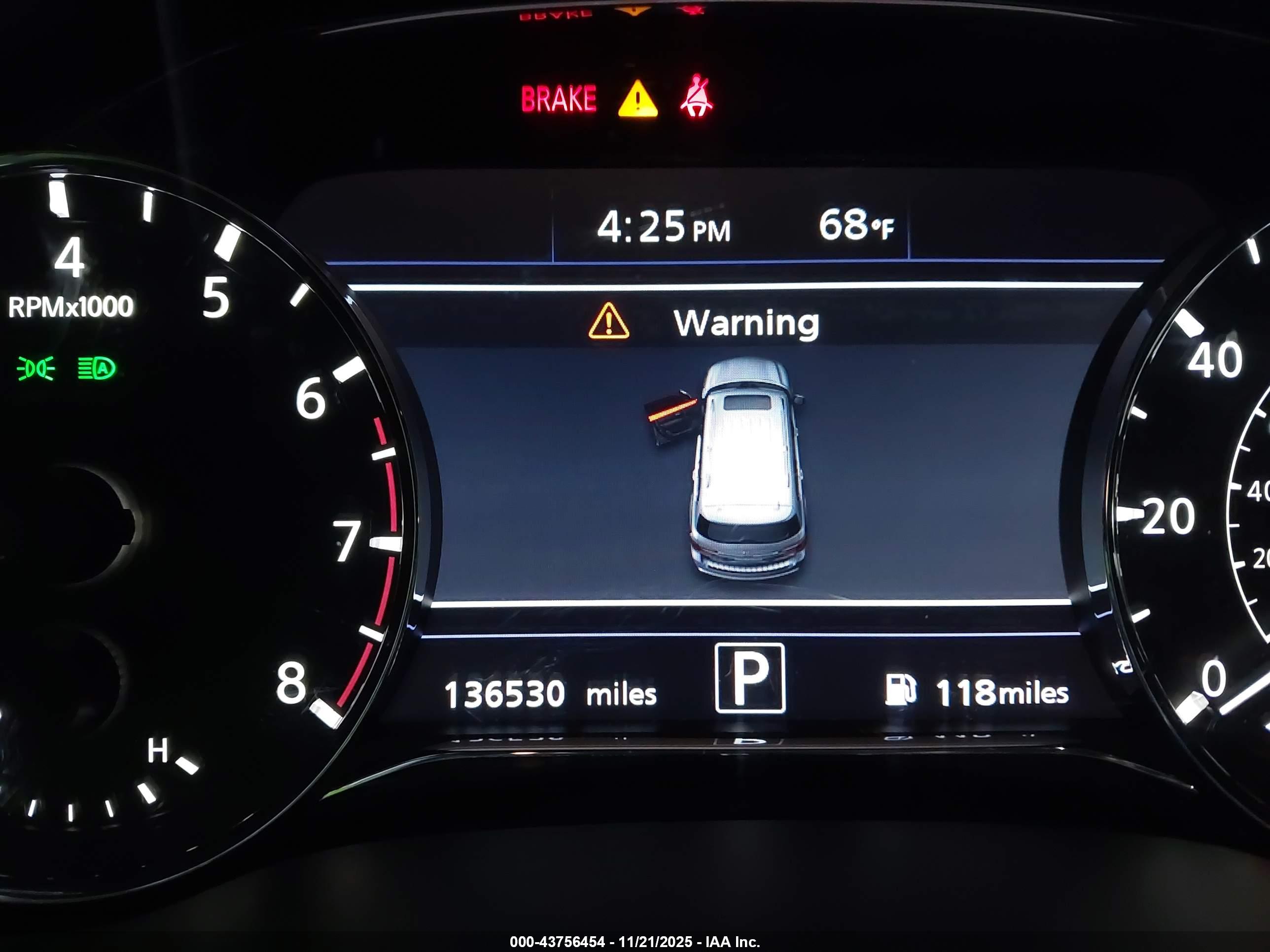 INFINITI QX80 image 7