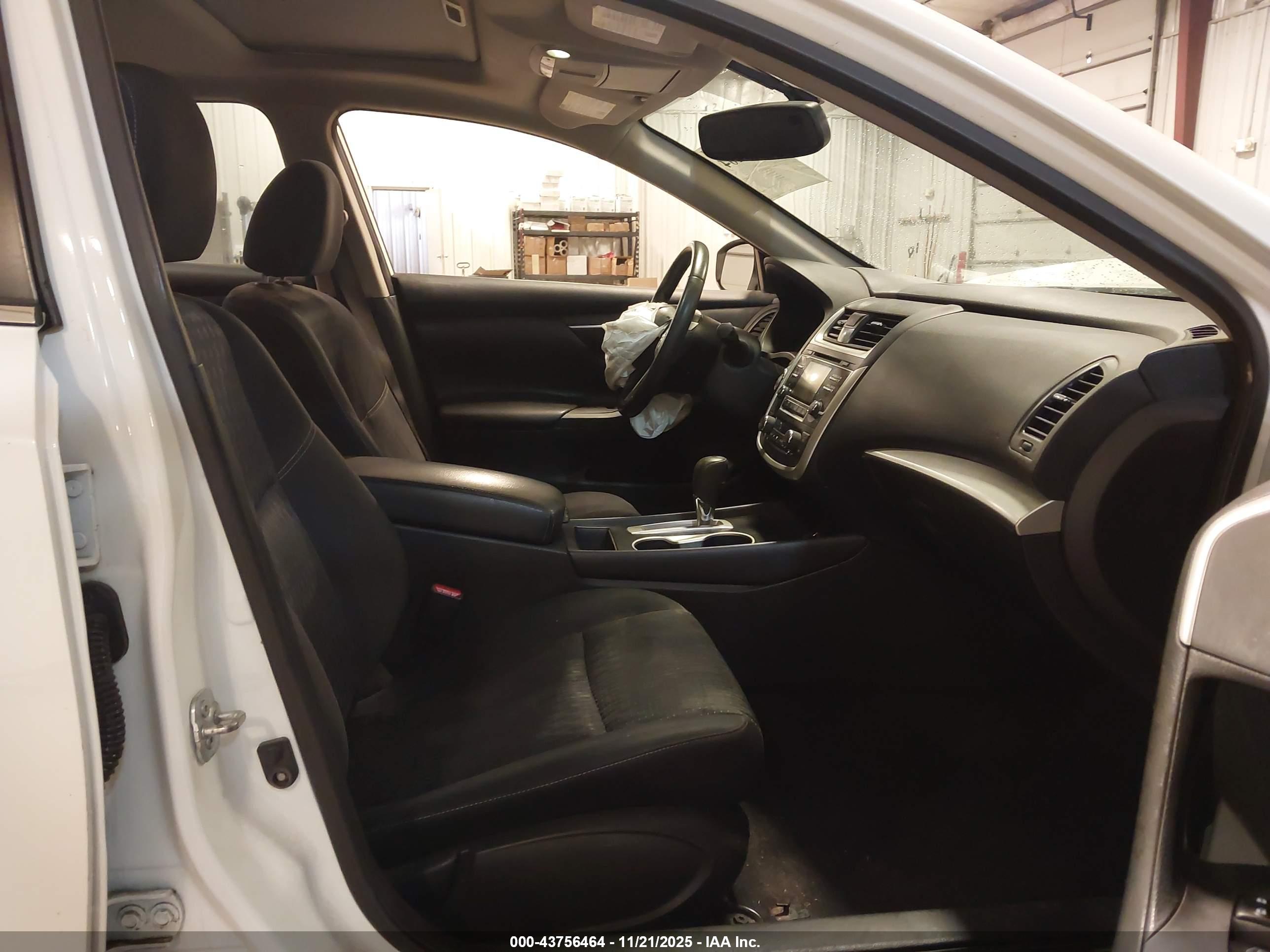 NISSAN ALTIMA image 5