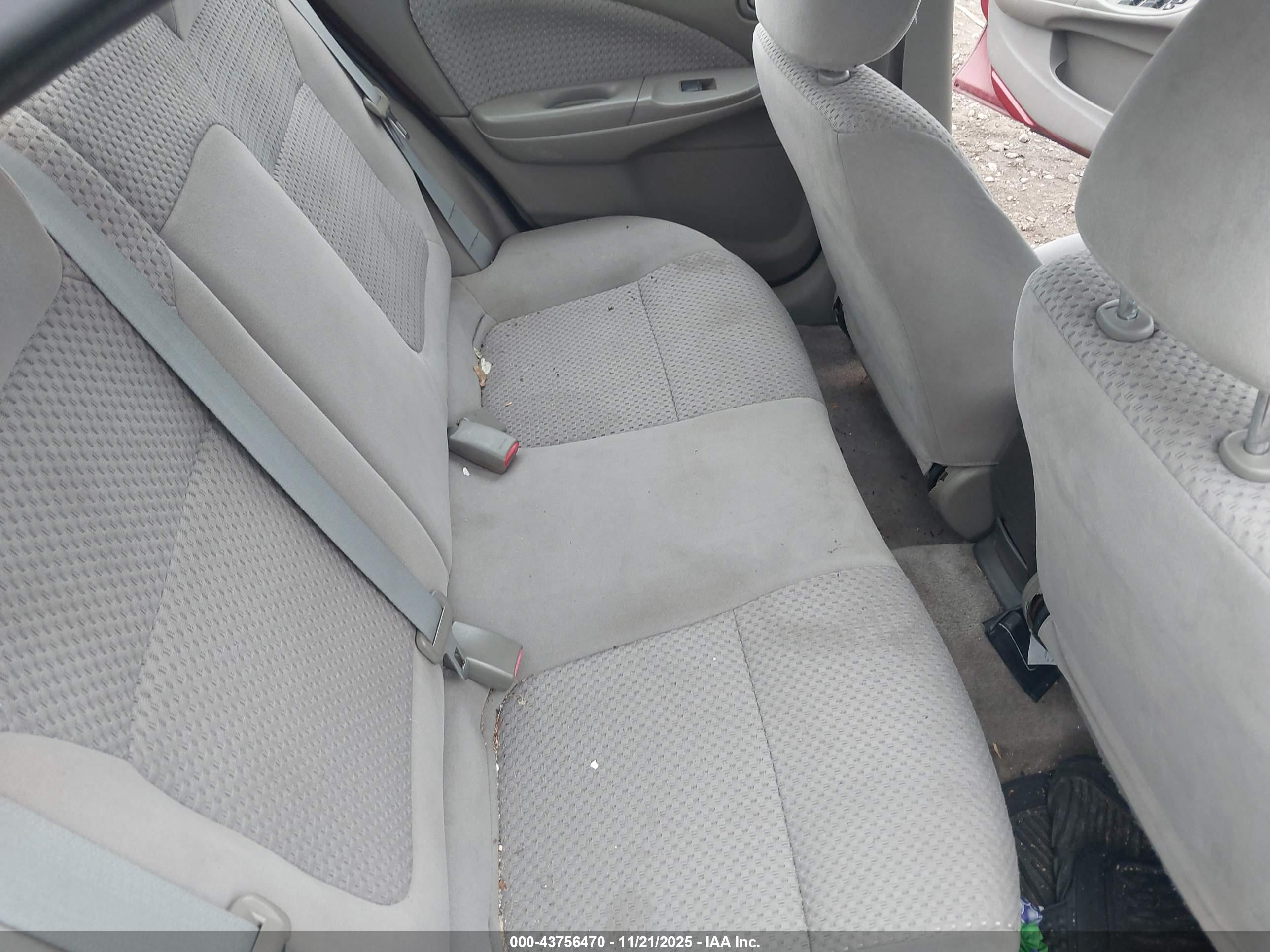 NISSAN SENTRA image 8