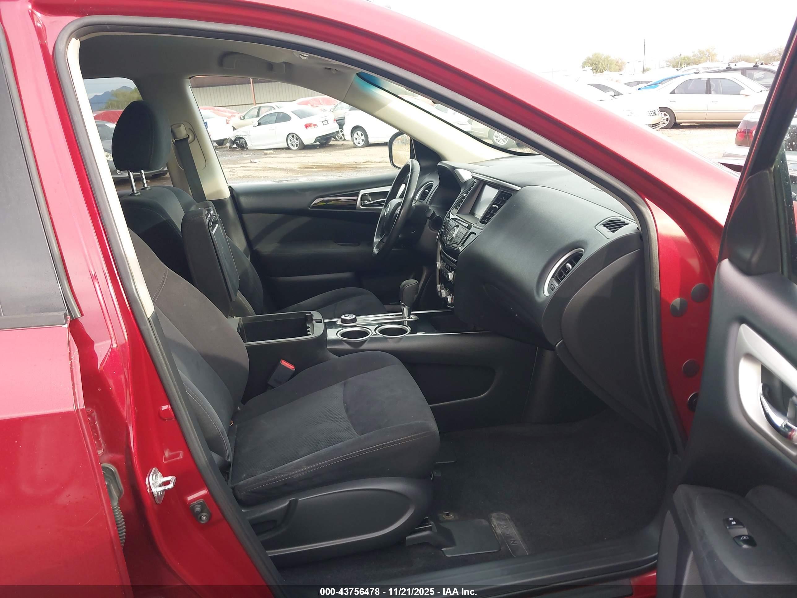 NISSAN PATHFINDER image 5