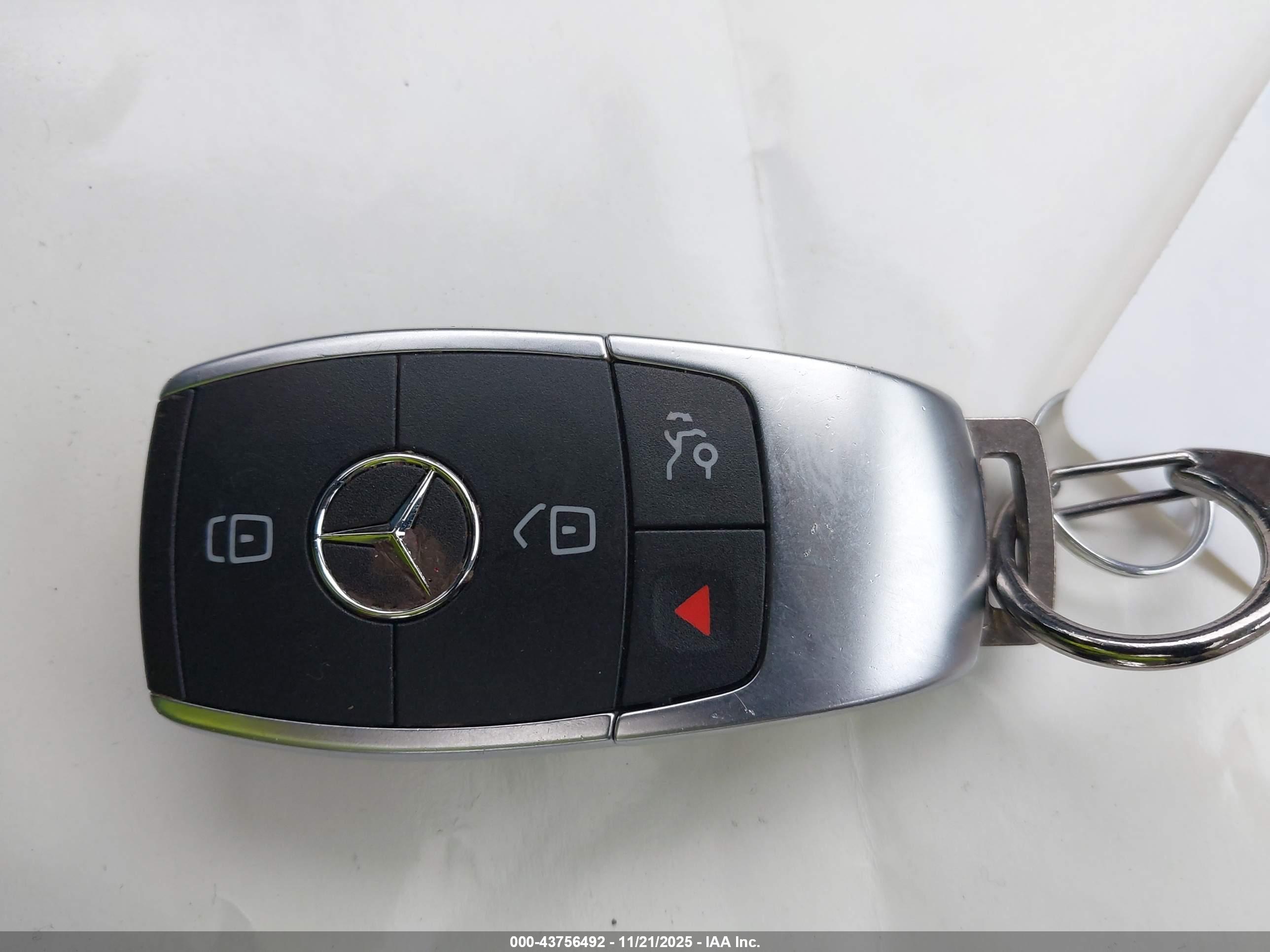 MERCEDES-BENZ C image 11